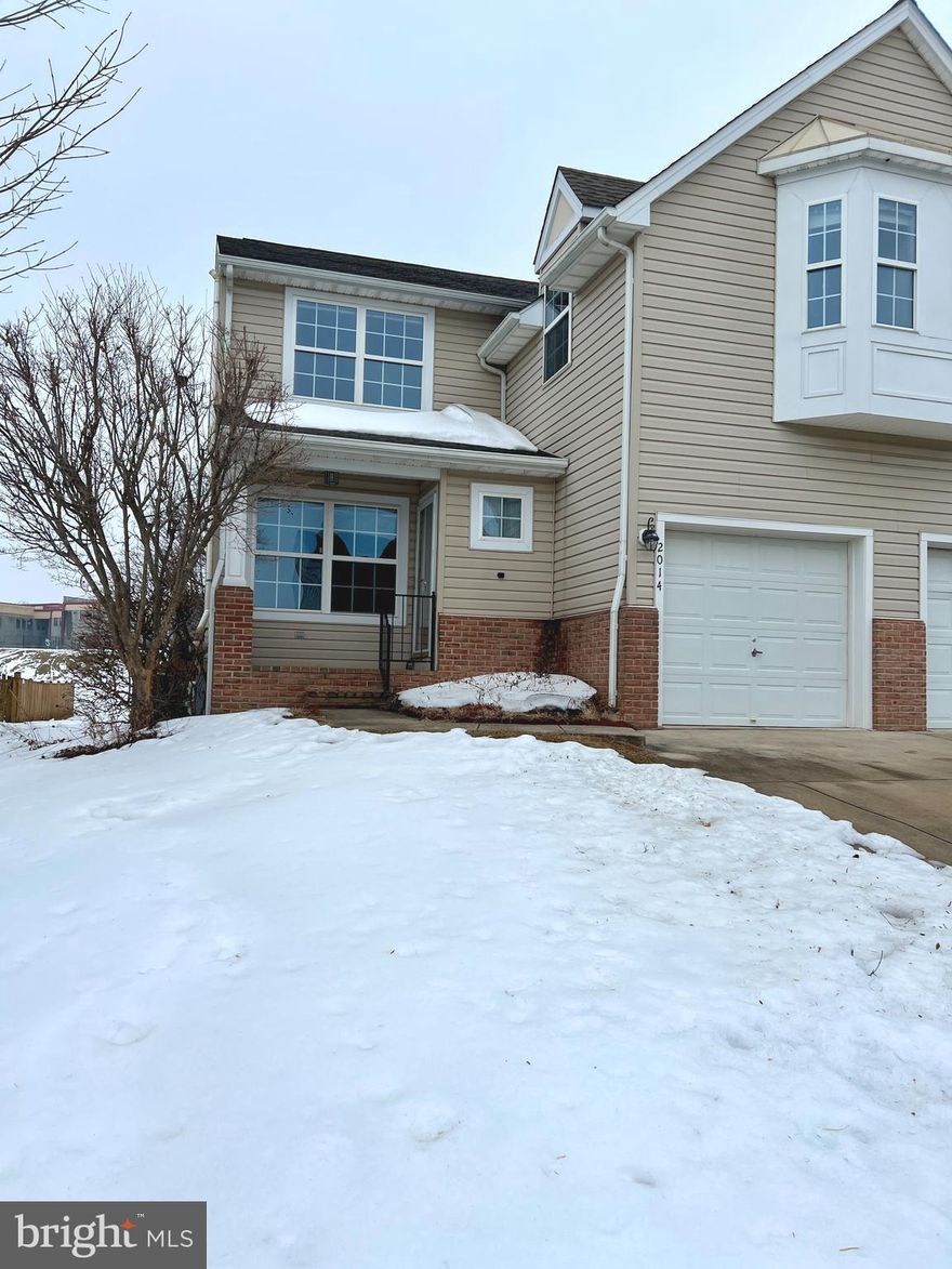 Beautiful, well-maintained garage end-of-group townhome offering an open and inviting layout. The spacious kitchen features rich cherry cabinets, a large center island, and opens seamlessly to a sun-filled Florida room with vaulted ceilings, skylights, and a split heating and air conditioning system—perfect for year-round enjoyment.

The primary suite includes a generous walk-in closet and a garden bath with soaking tub, separate shower, and vaulted ceilings in the bedroom for an airy retreat. The finished lower level adds versatile living space with a full bath. Enjoy outdoor living in the level, fenced backyard. Ideally located in the sought-after Rosefields community of Forest Hill