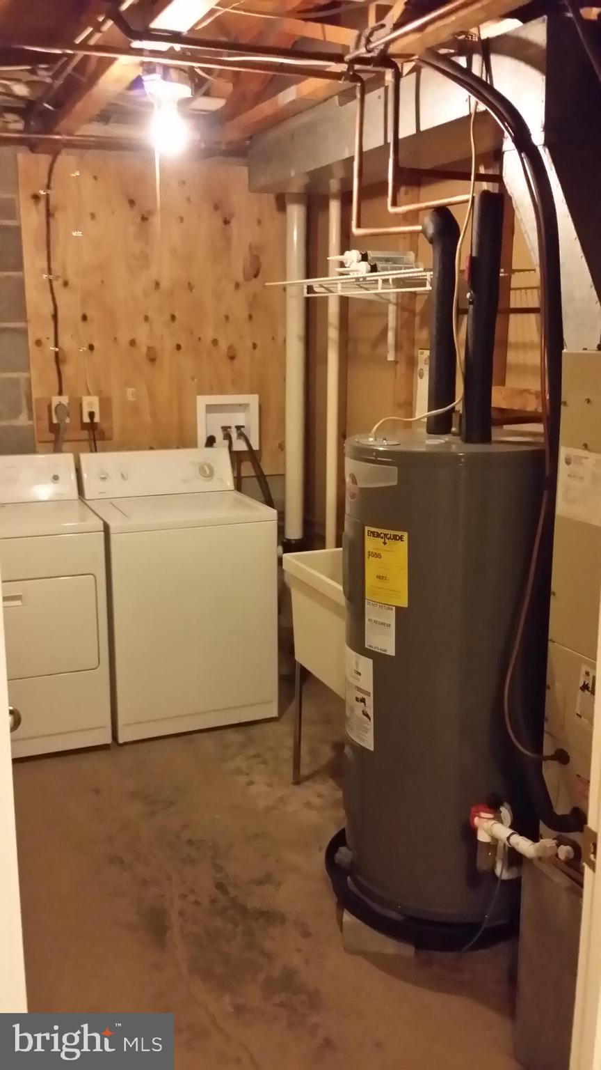 KINGS CONTRIVANCE - Residential Lease