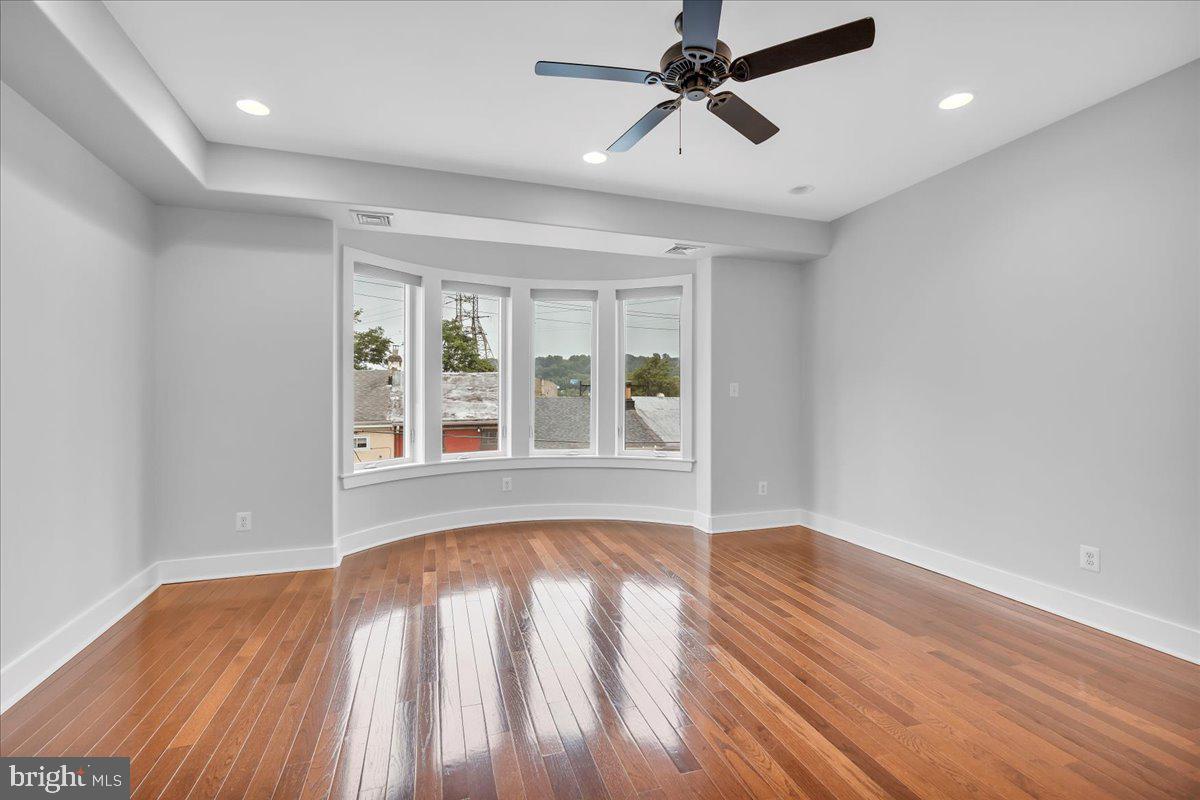 MANAYUNK - Residential