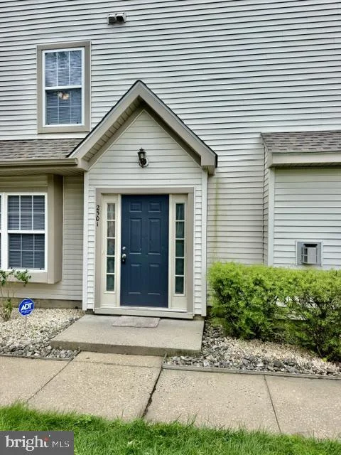 MLS: NJCD2125938