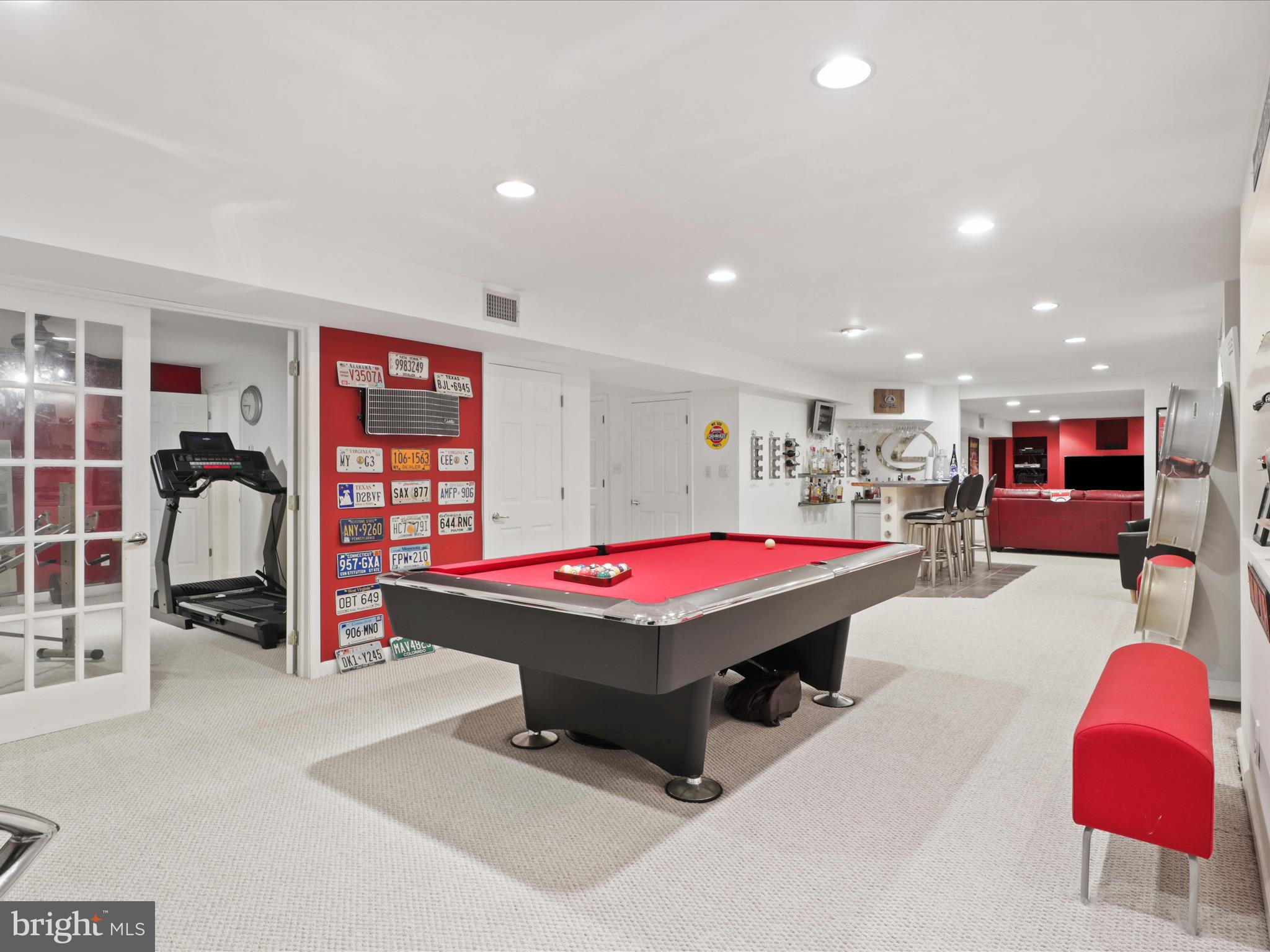 WELLINGTON/CLOVERHILL - Residential