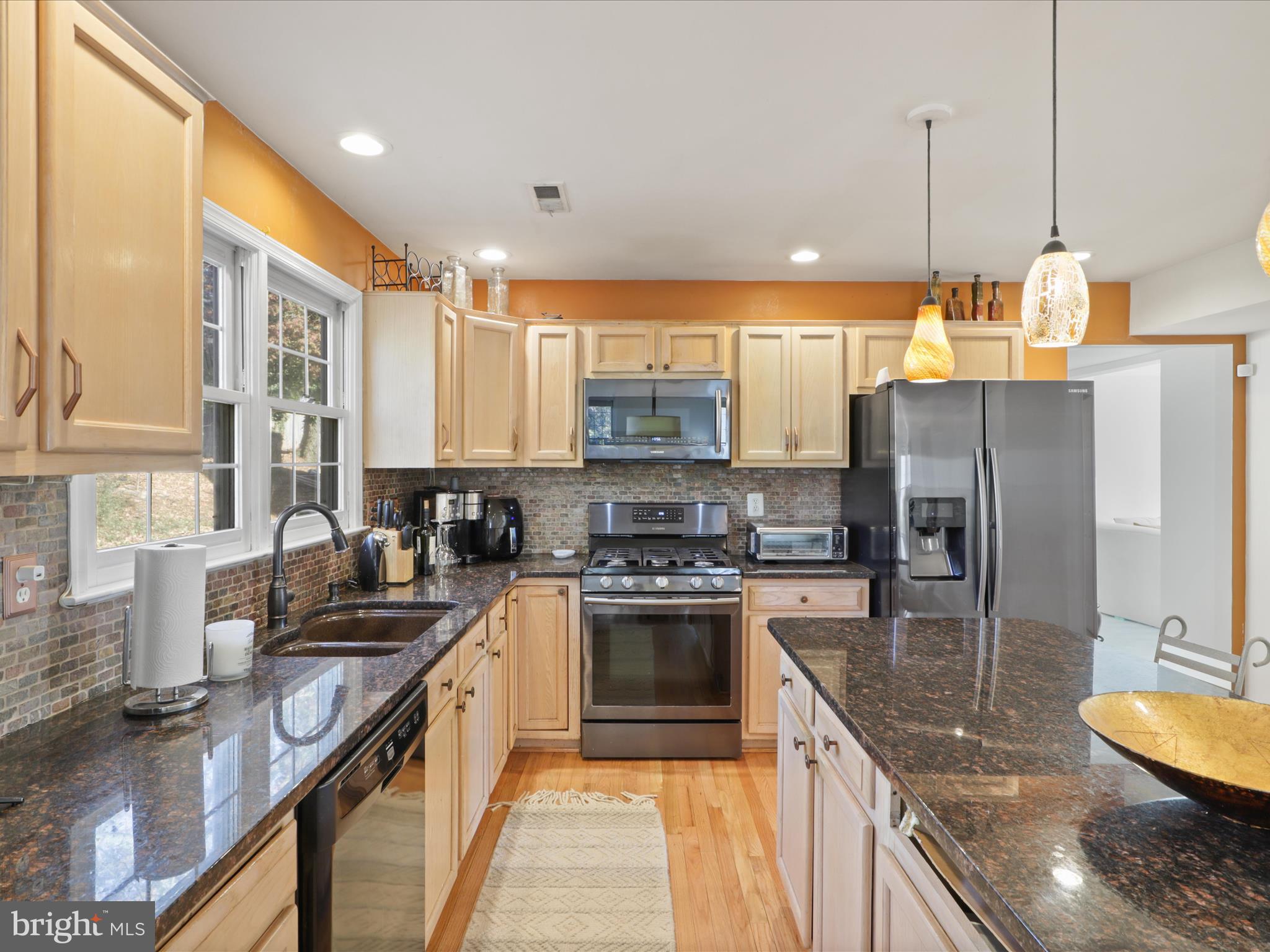 WELLINGTON/CLOVERHILL - Residential