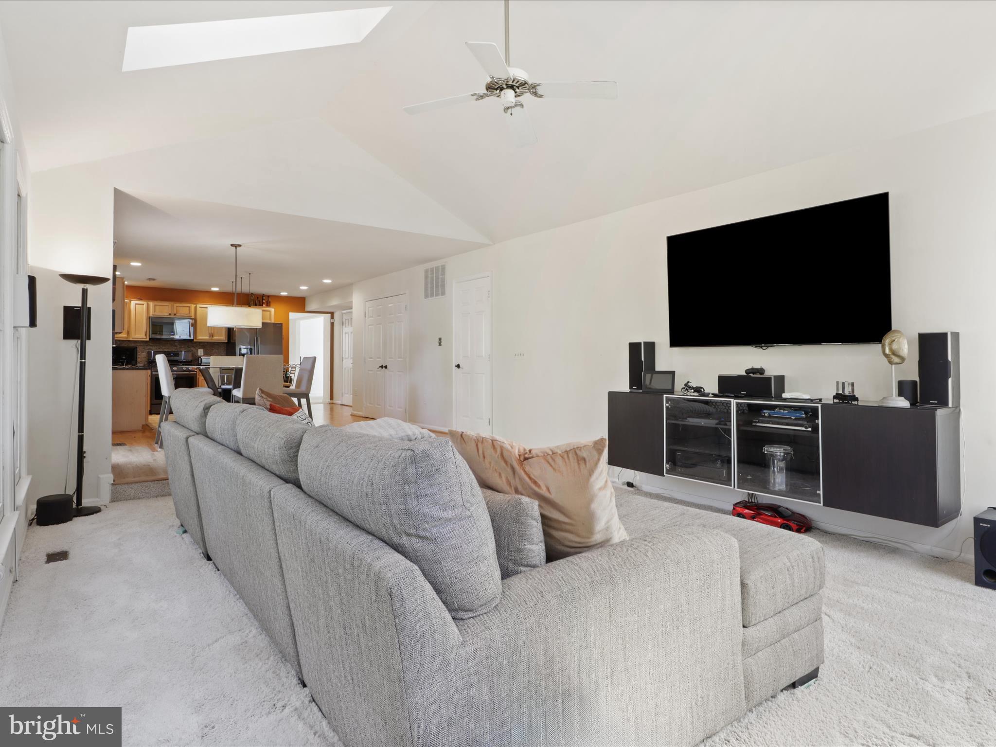 WELLINGTON/CLOVERHILL - Residential