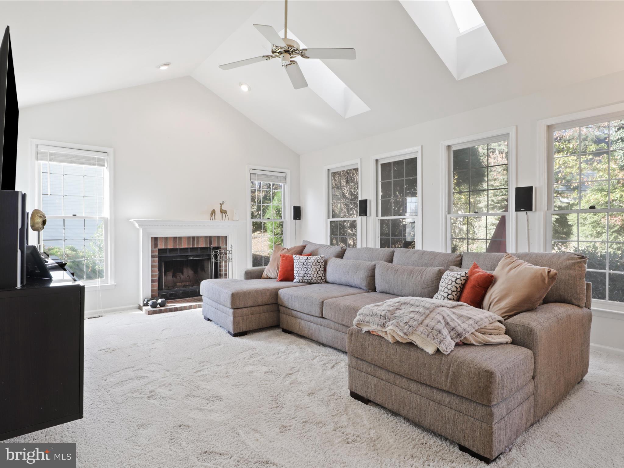 WELLINGTON/CLOVERHILL - Residential