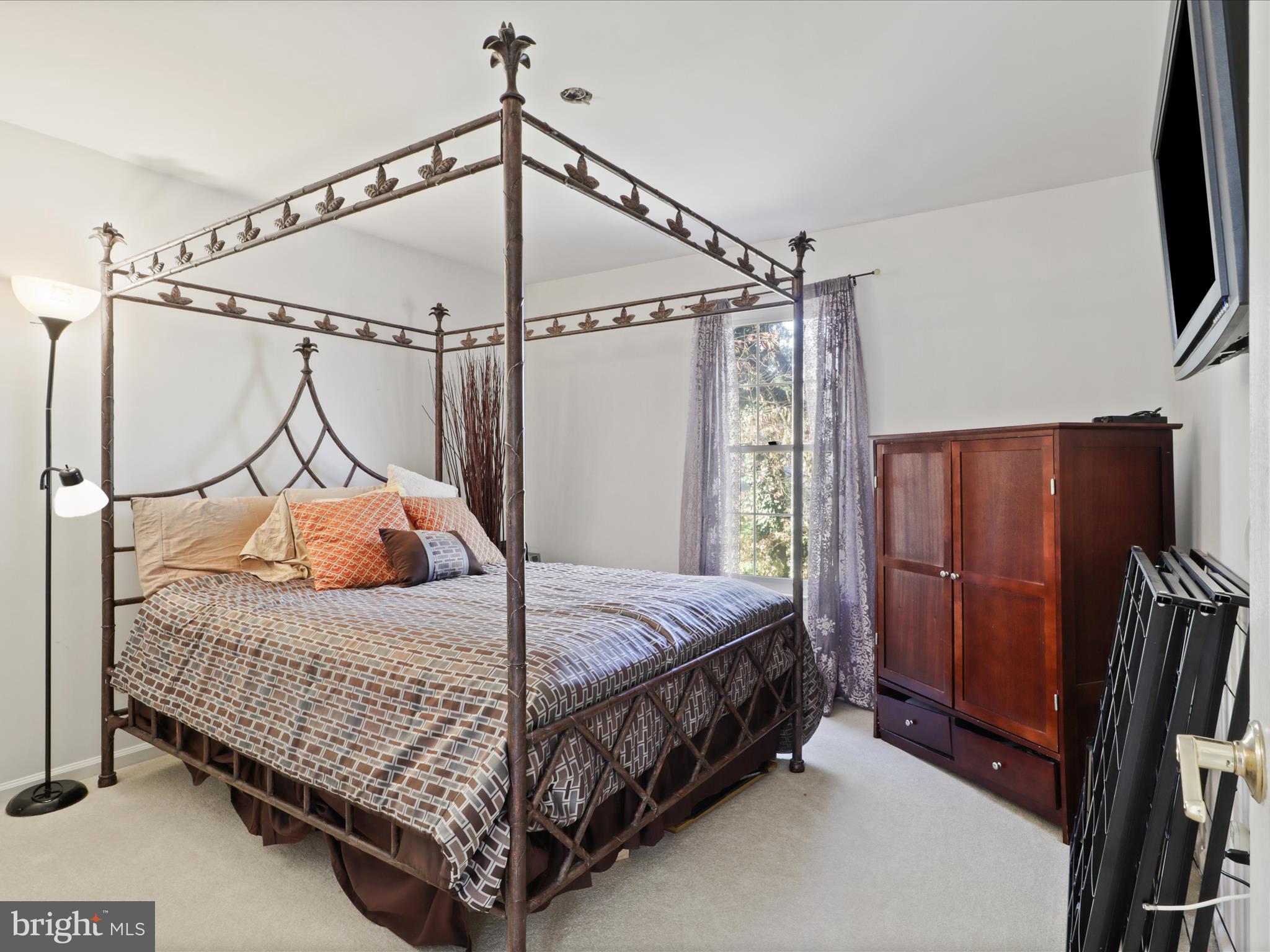 WELLINGTON/CLOVERHILL - Residential