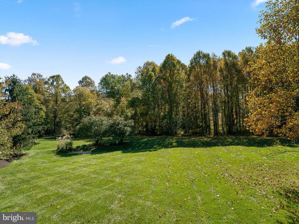 MANOR OAKS - Residential