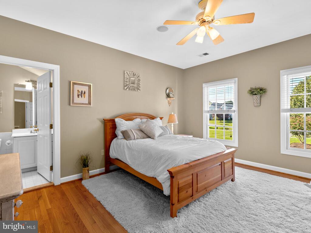 MANOR OAKS - Residential