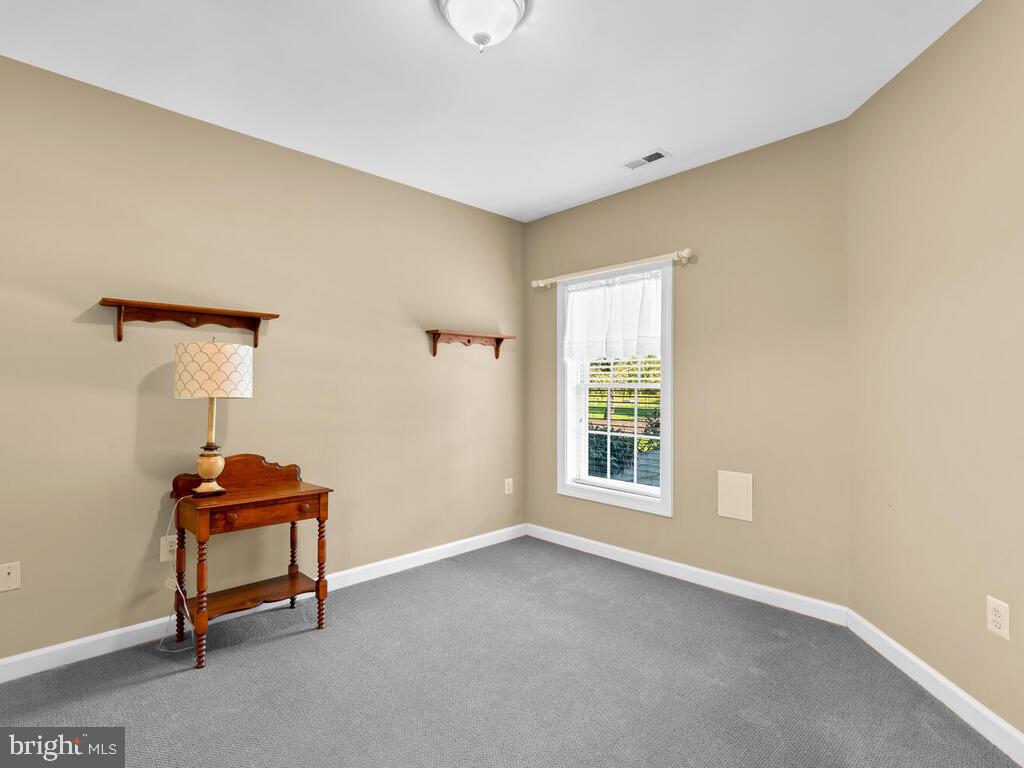 MANOR OAKS - Residential