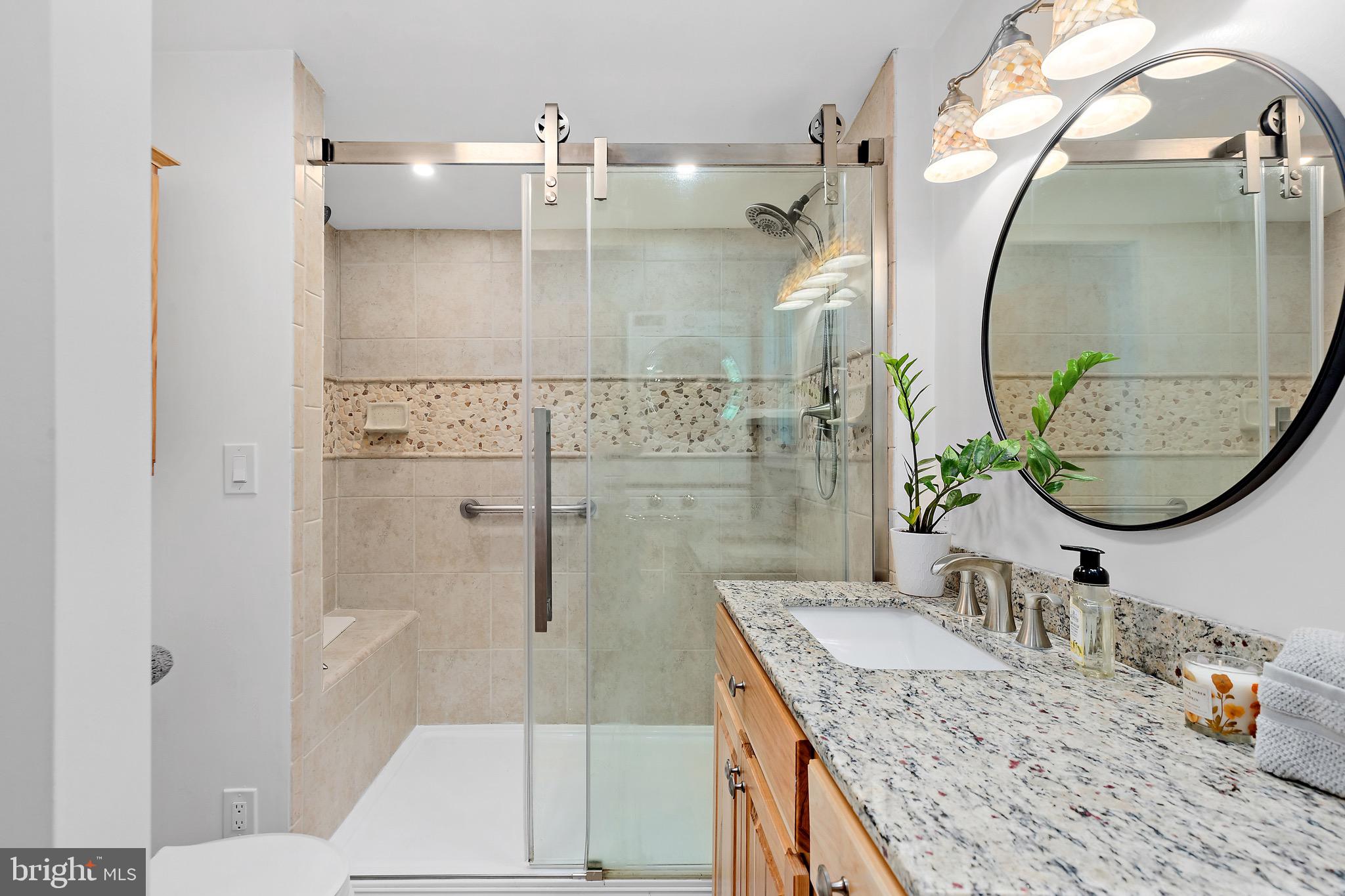 TOWN OF HAMILTON - Residential