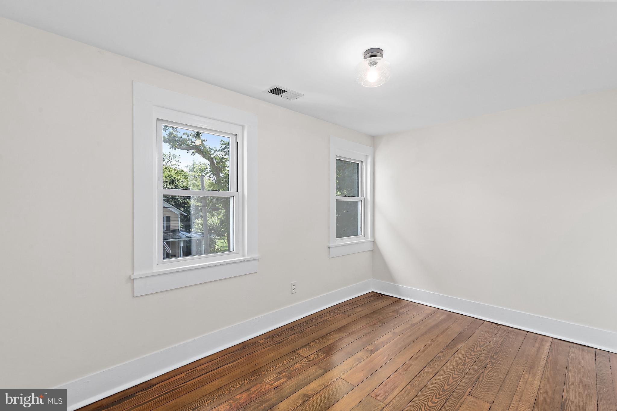 TOWN OF HAMILTON - Residential