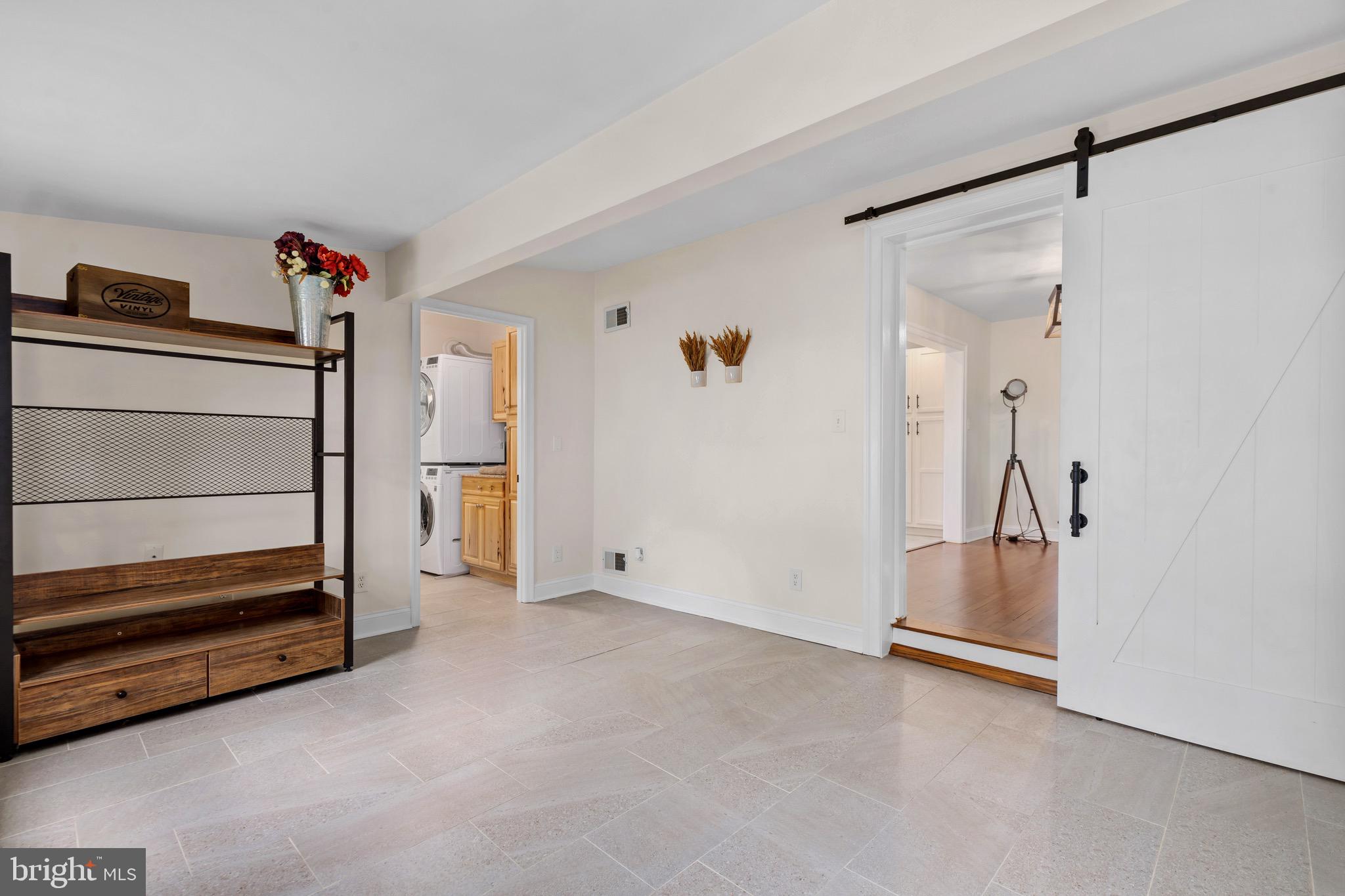 TOWN OF HAMILTON - Residential