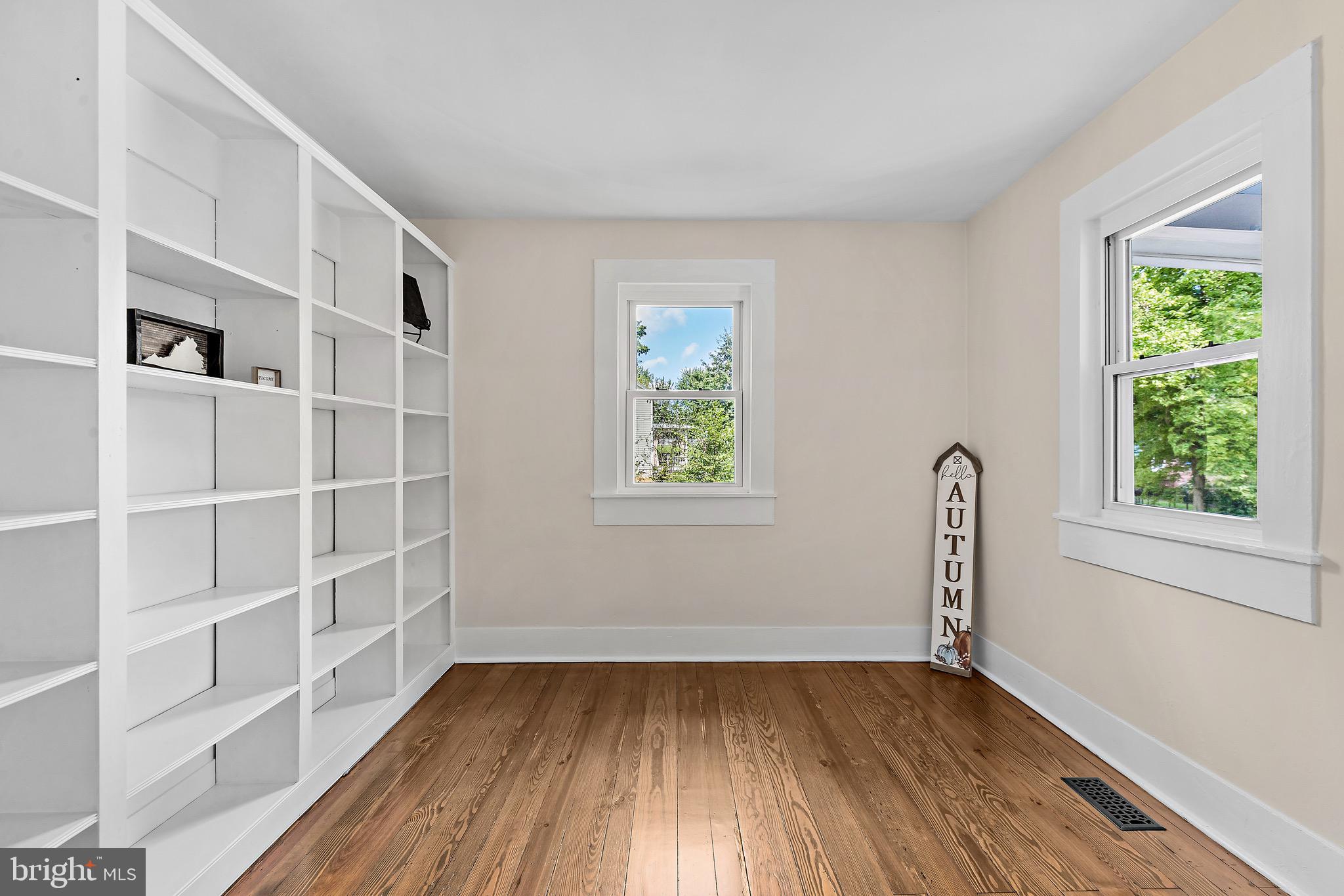 TOWN OF HAMILTON - Residential