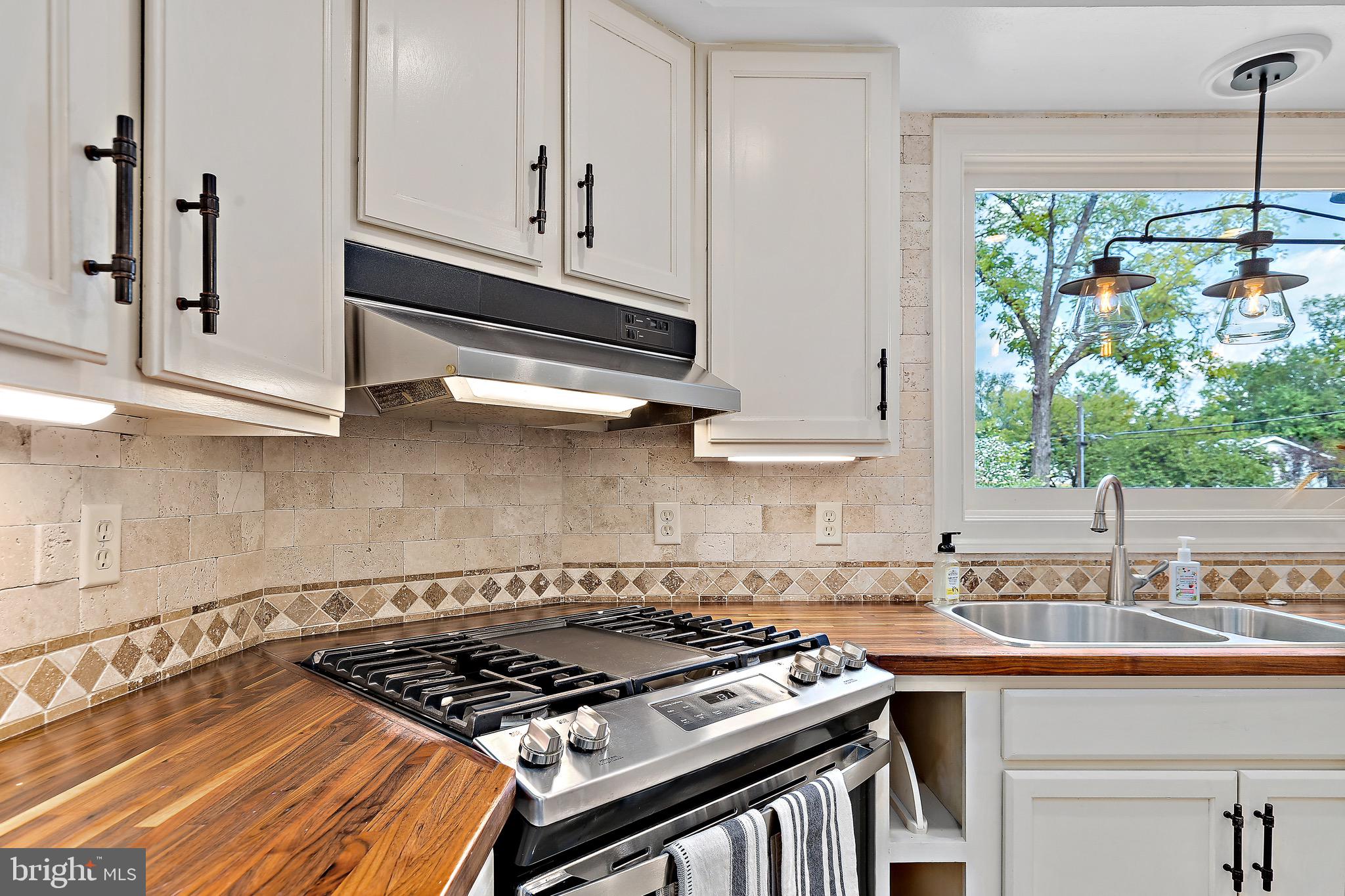 TOWN OF HAMILTON - Residential