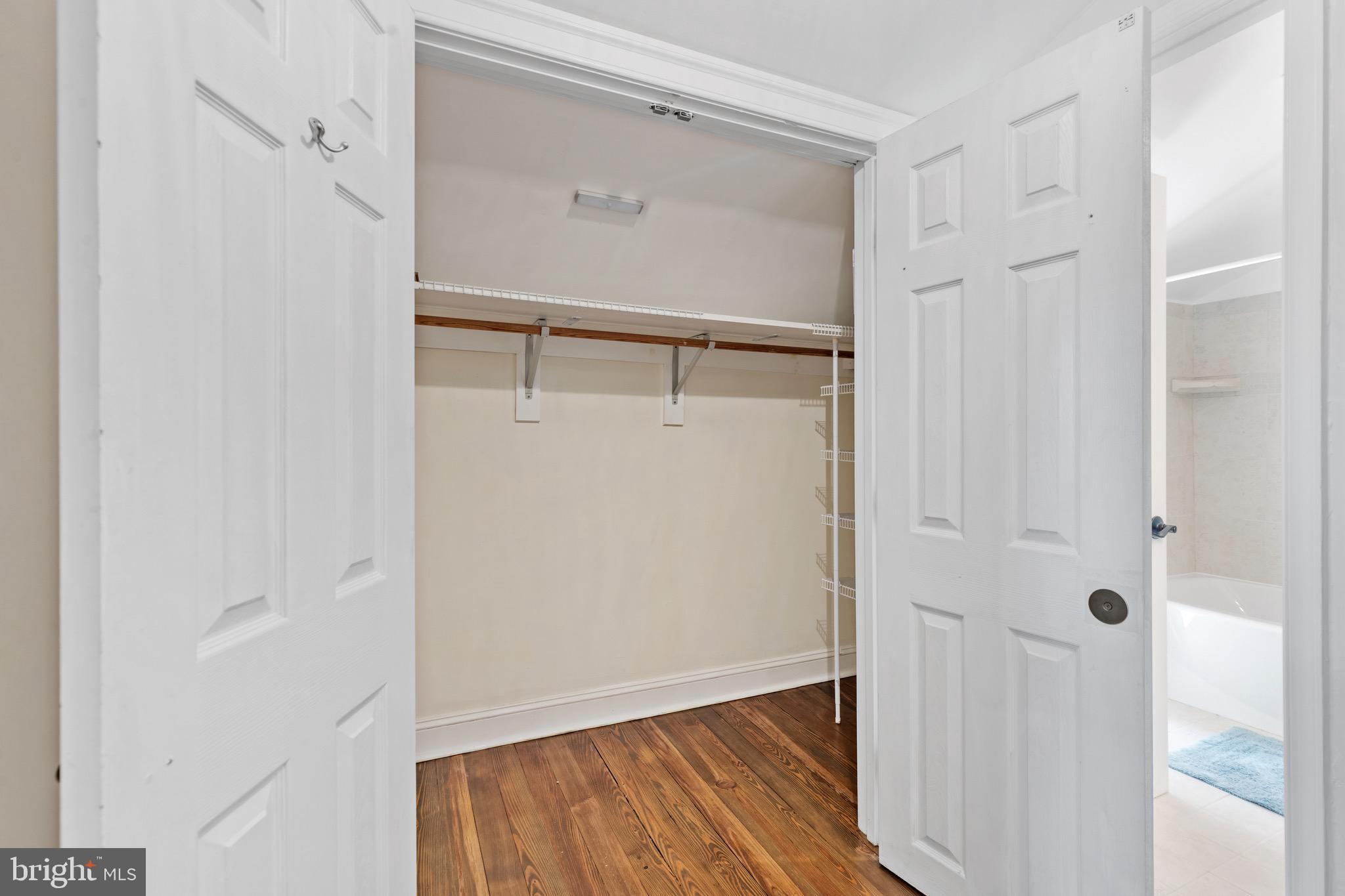 TOWN OF HAMILTON - Residential