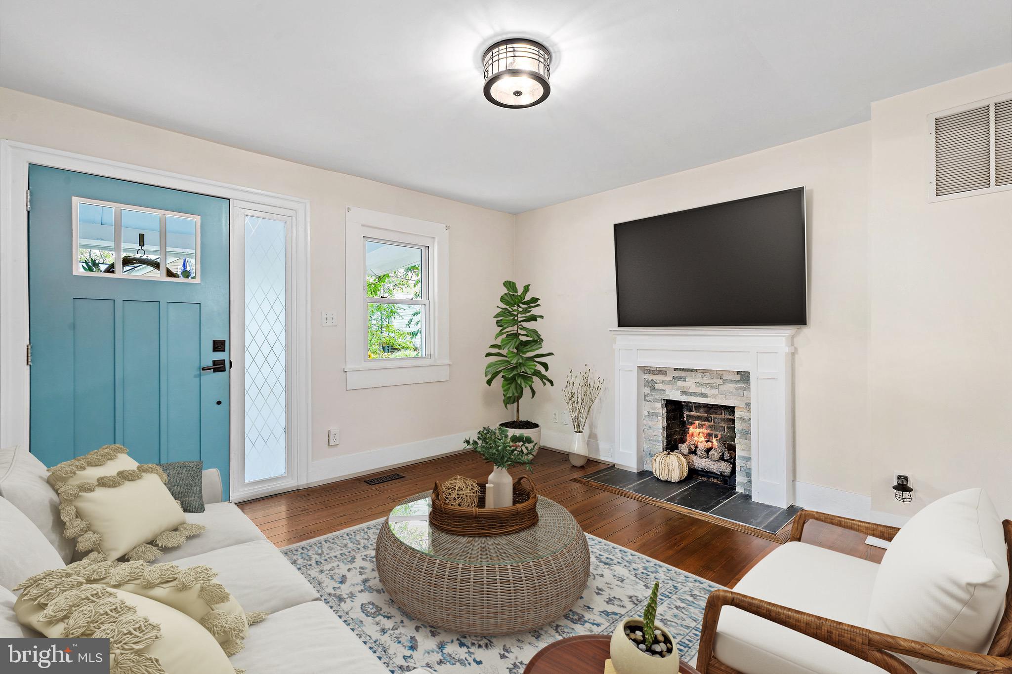 TOWN OF HAMILTON - Residential