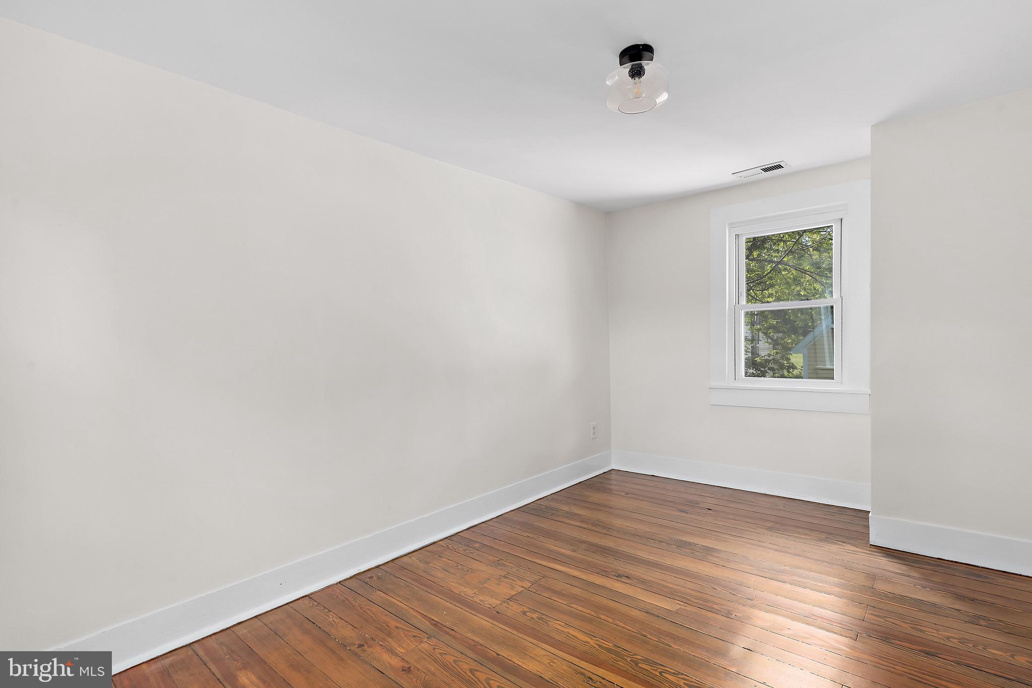 TOWN OF HAMILTON - Residential