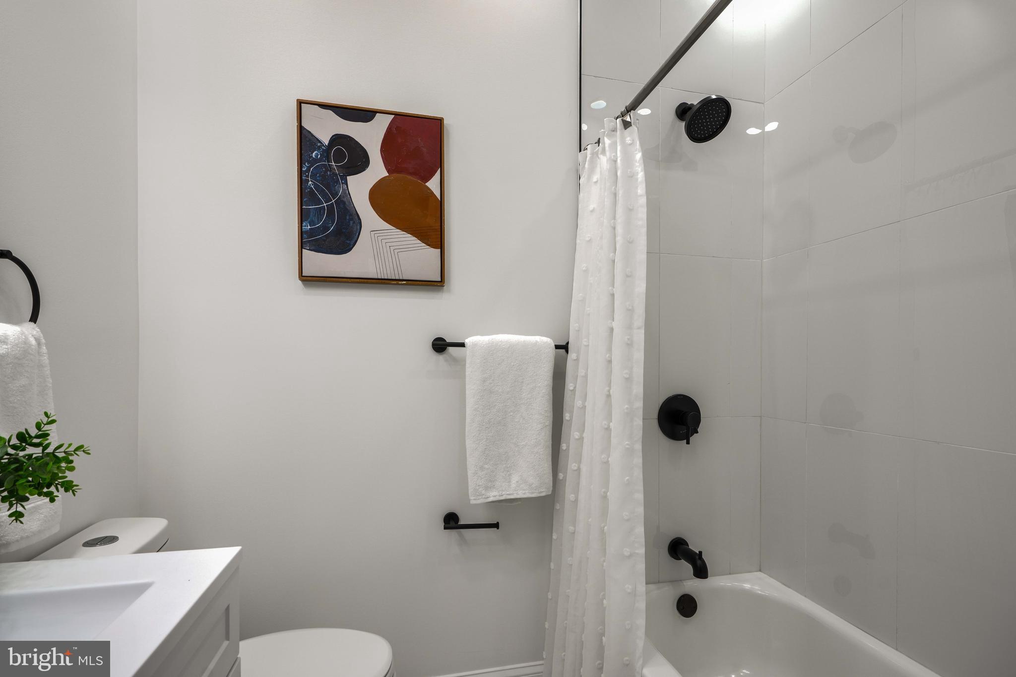 HAMPDEN HISTORIC DISTRICT - Residential