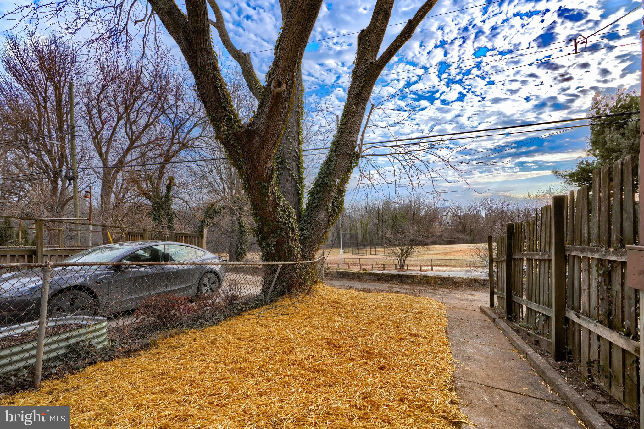 HAMPDEN HISTORIC DISTRICT - Residential