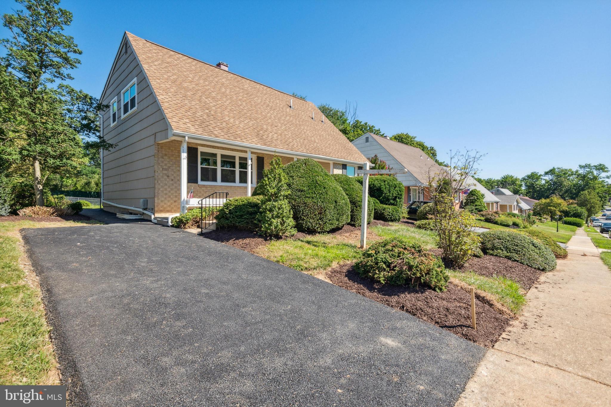 WESTBURY - Residential