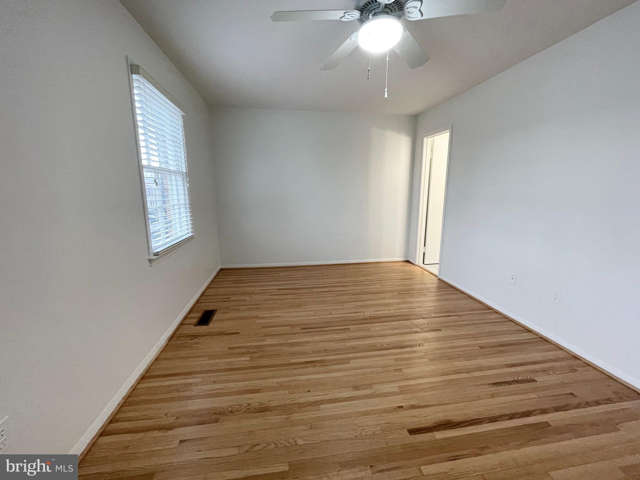 CARDINAL SQUARE - Residential Lease