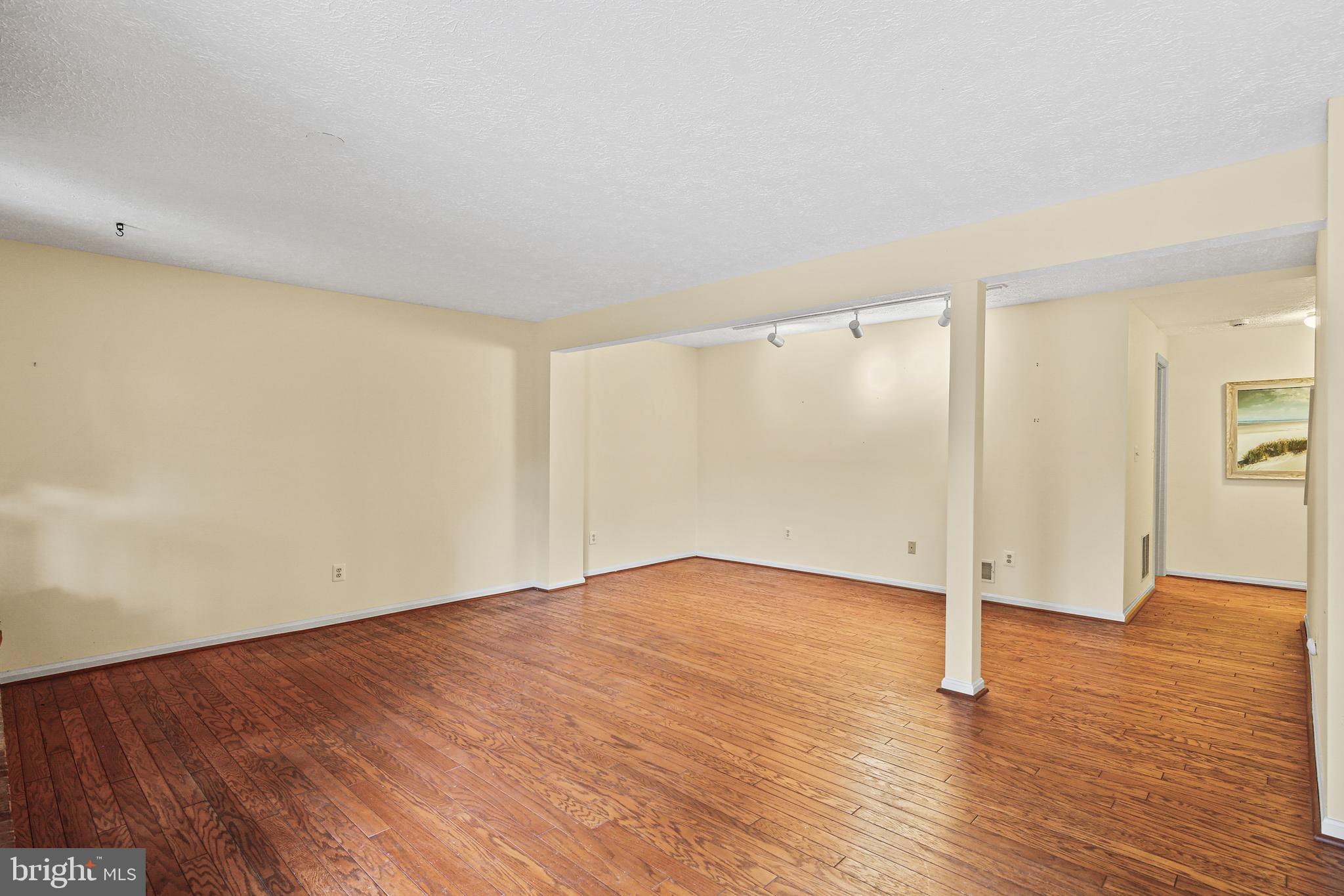 DORSEY HALL - Residential