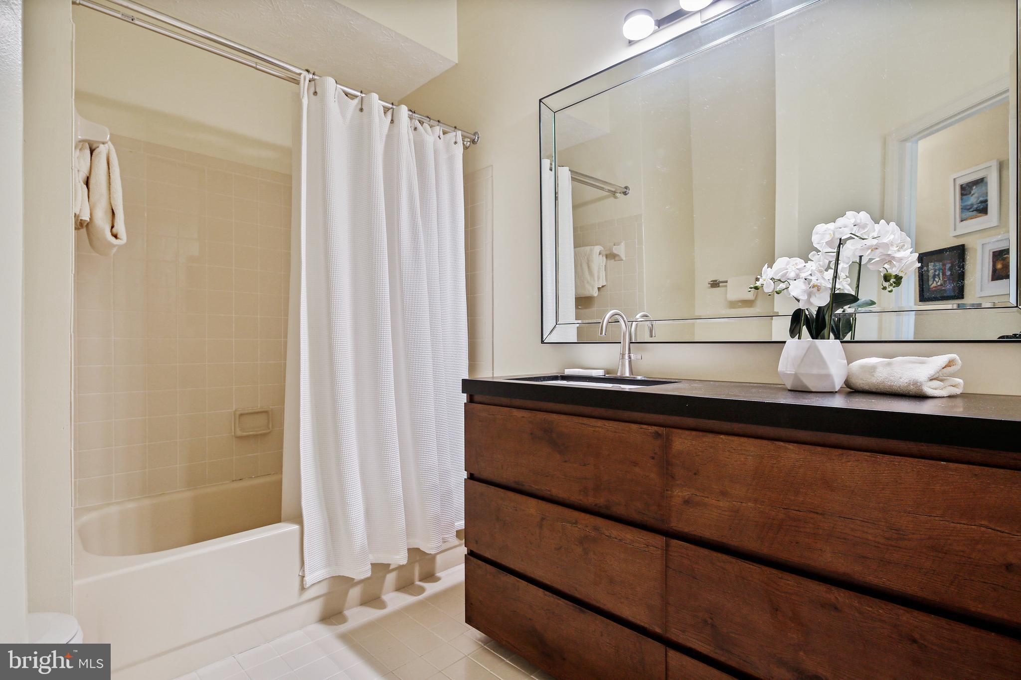 DORSEY HALL - Residential