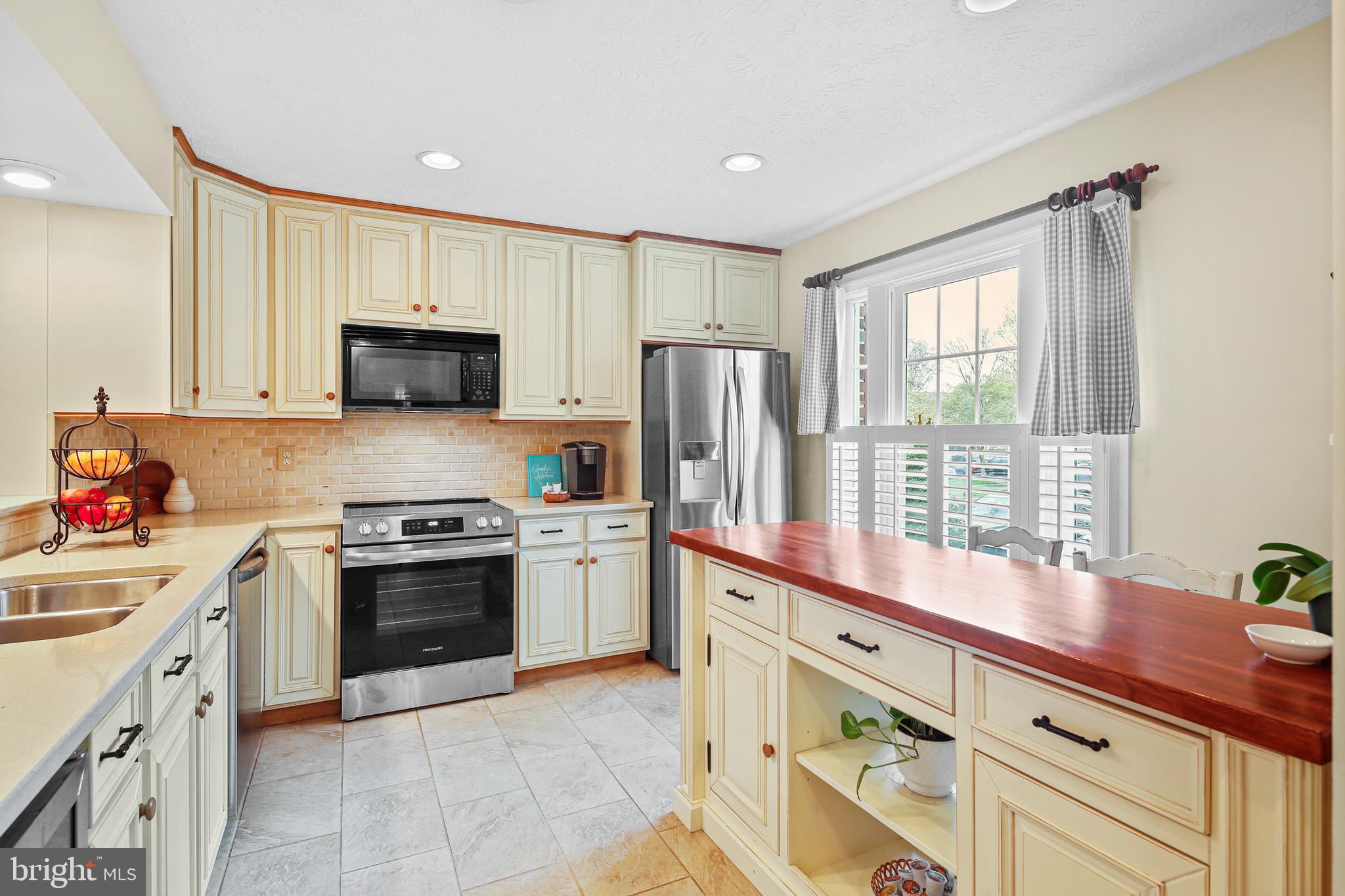 DORSEY HALL - Residential