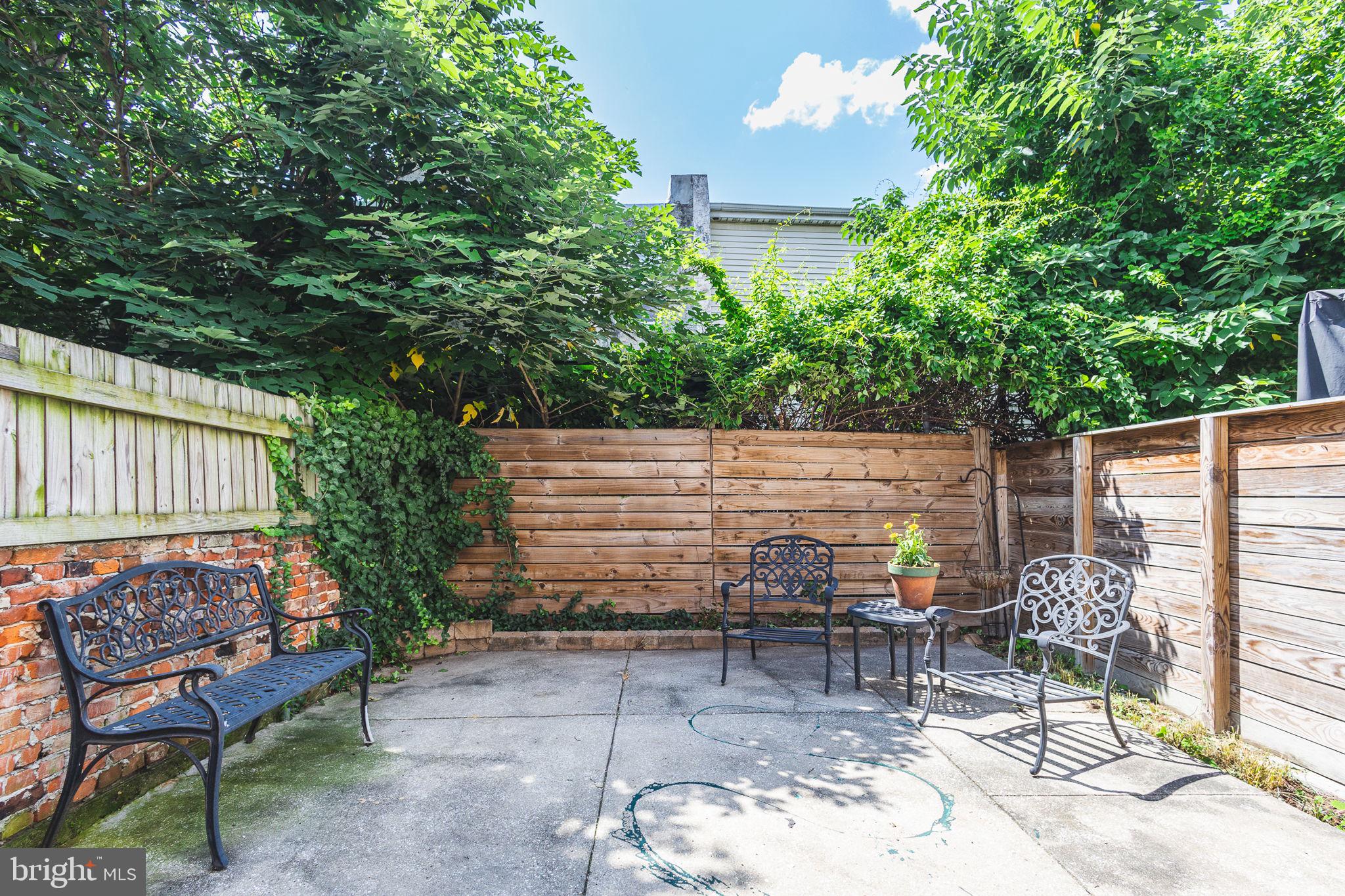 POINT BREEZE - Residential