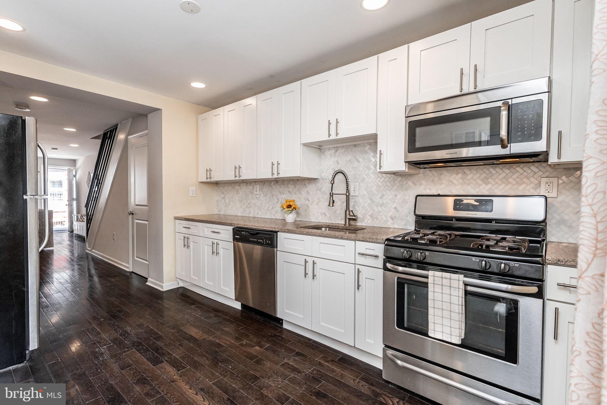 POINT BREEZE - Residential