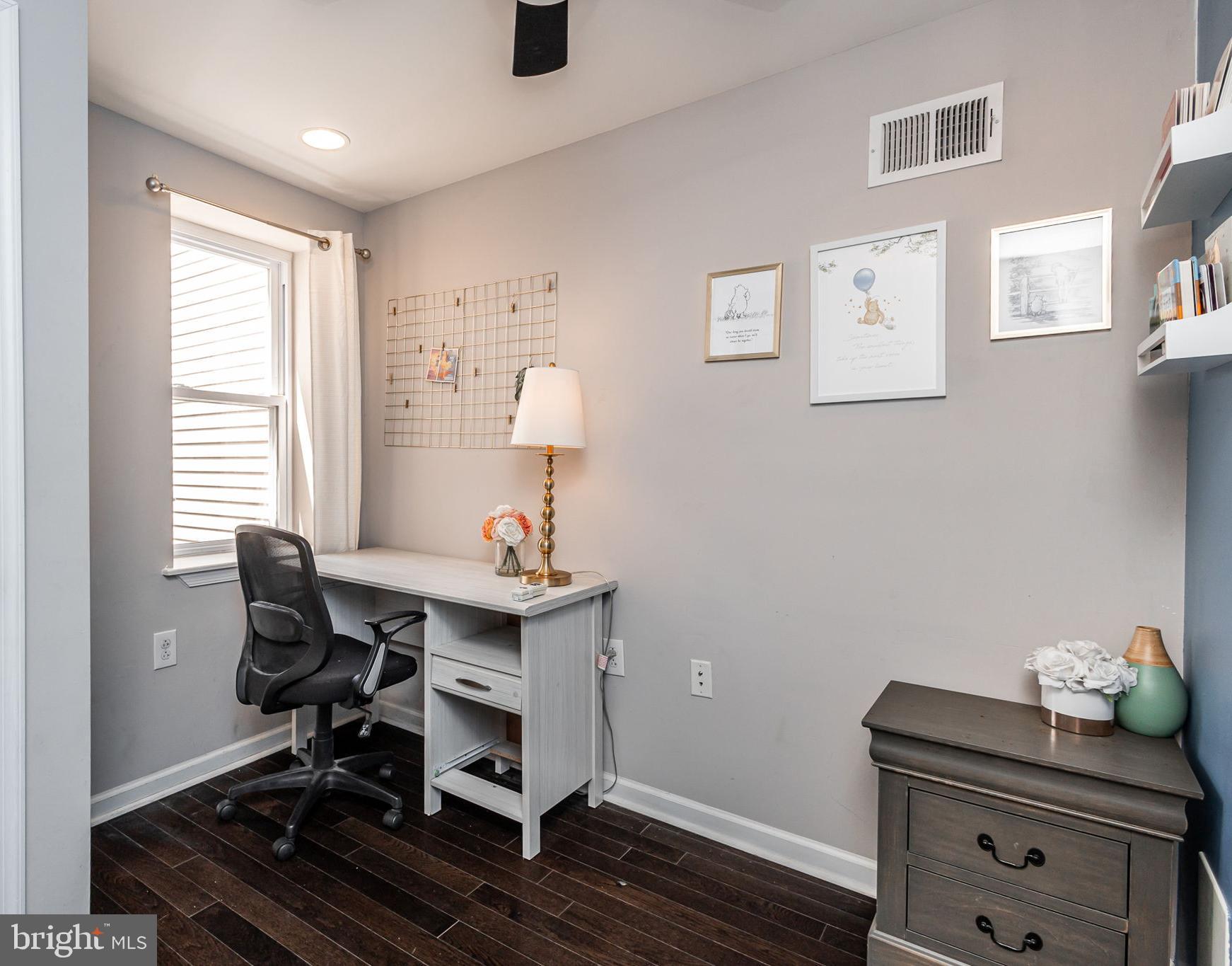 POINT BREEZE - Residential