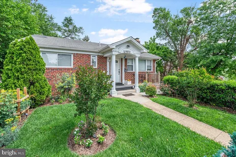 1902 Lebanon Street, Hyattsville, MD MLS: MDPG2152020