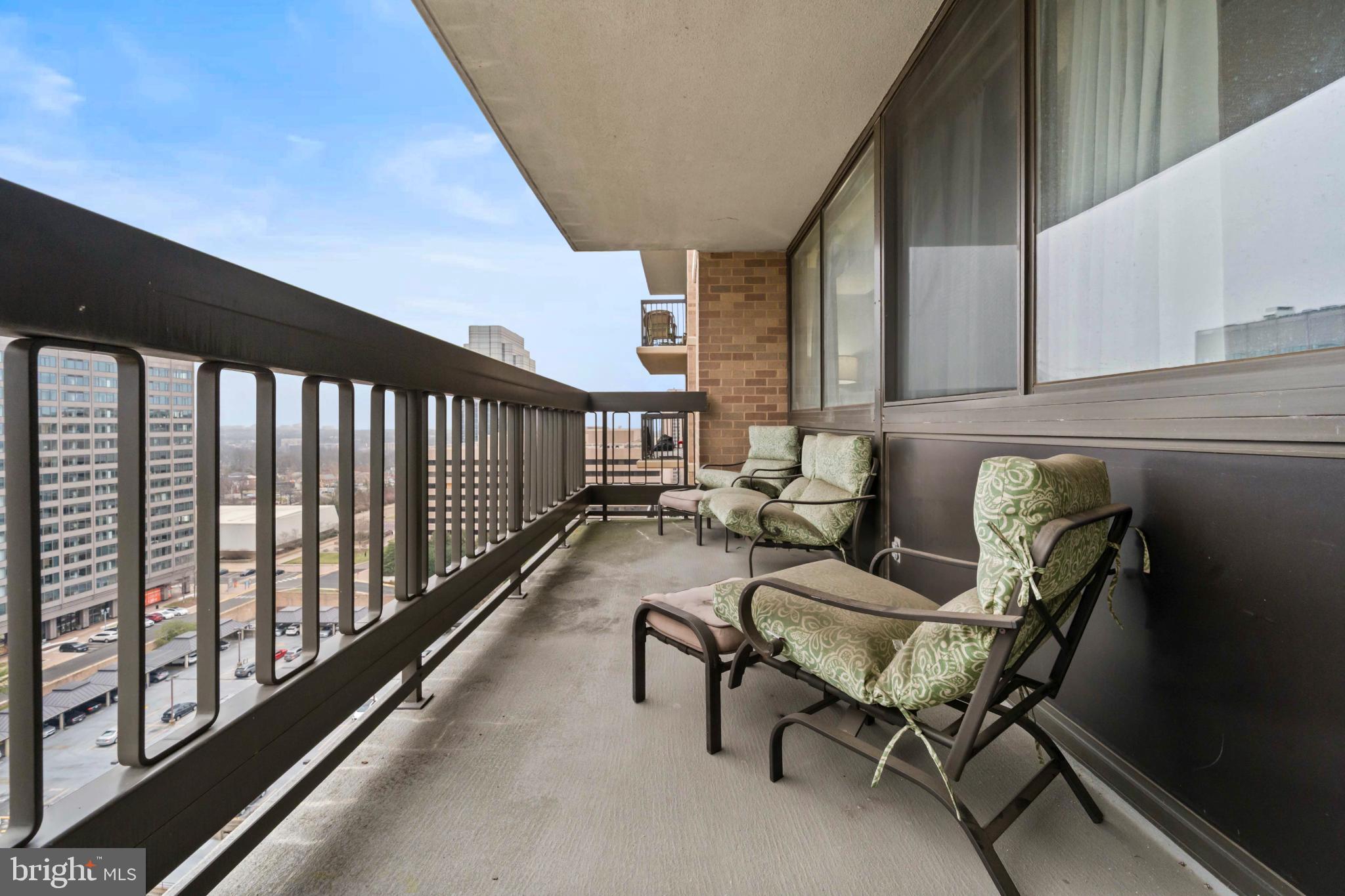 SKYLINE SQUARE CONDO - Residential