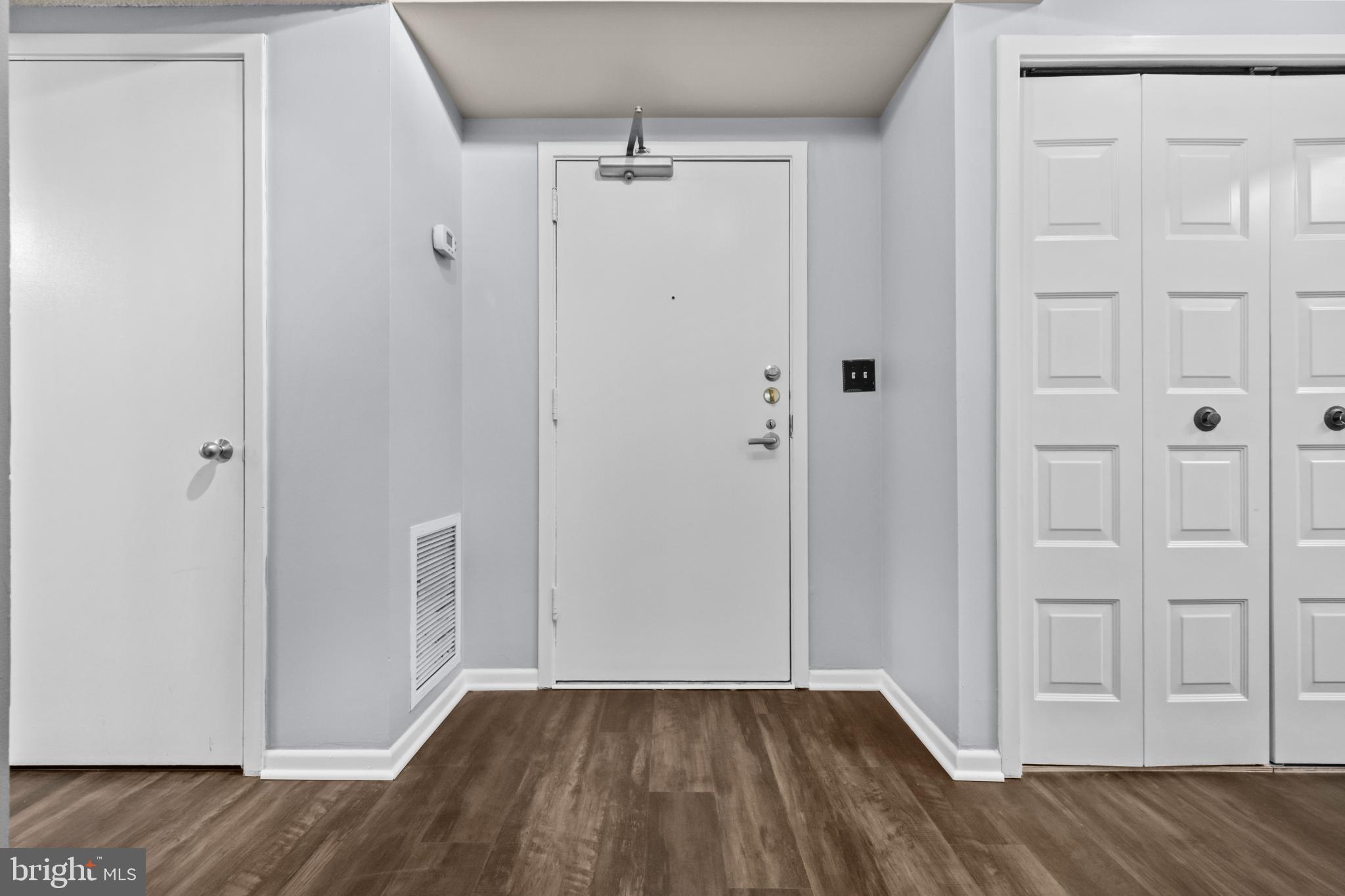 SKYLINE SQUARE CONDO - Residential