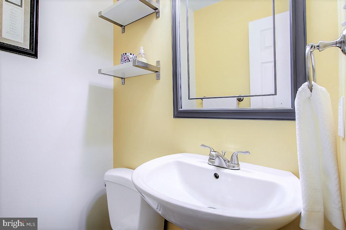 KEENE MILL WOODS - Residential