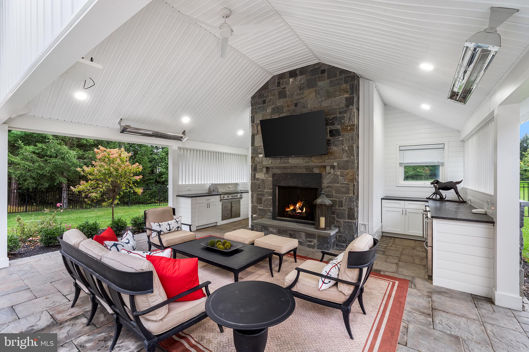 DOVECOTE - Residential