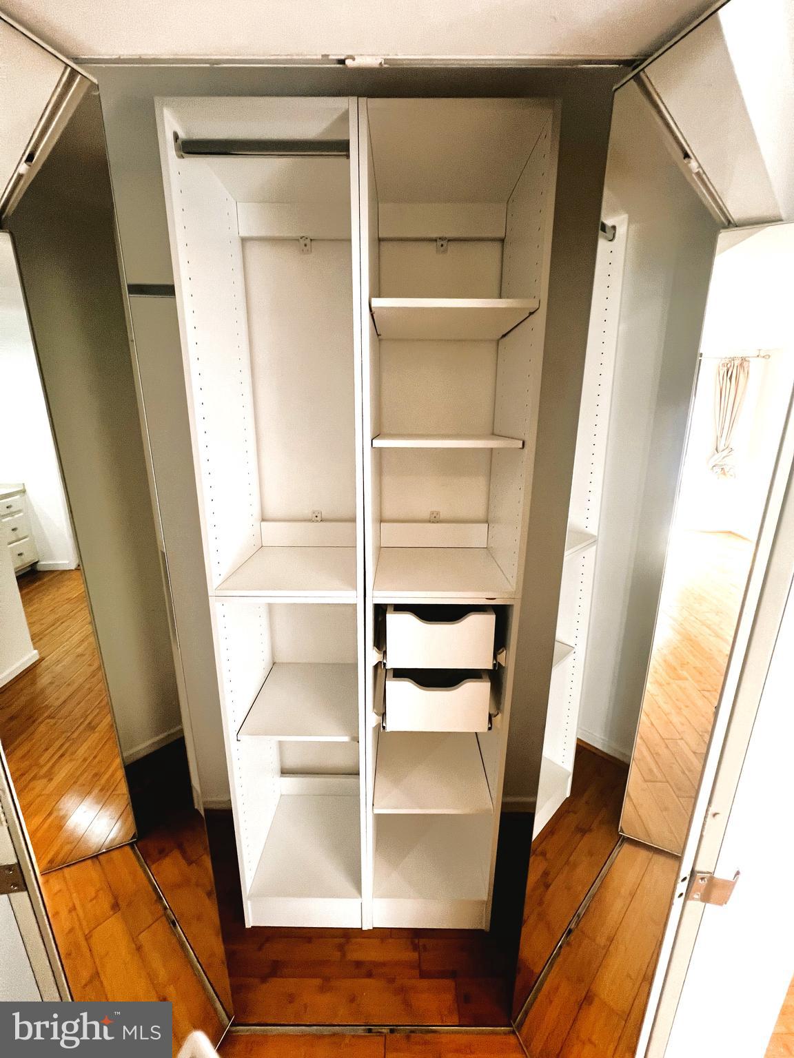 THE ATRIUM - Residential