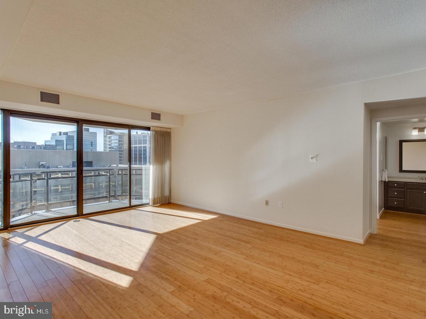 THE ATRIUM - Residential