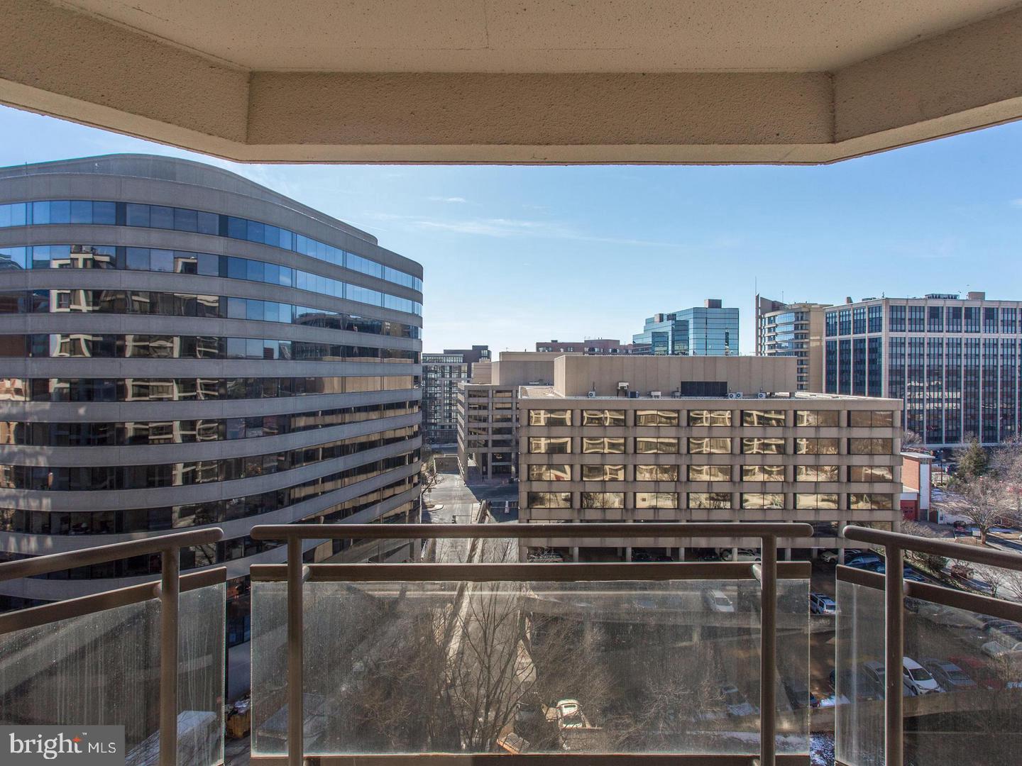 1530 KEY BOULEVARD 1017