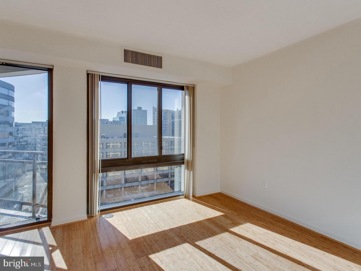 THE ATRIUM - Residential