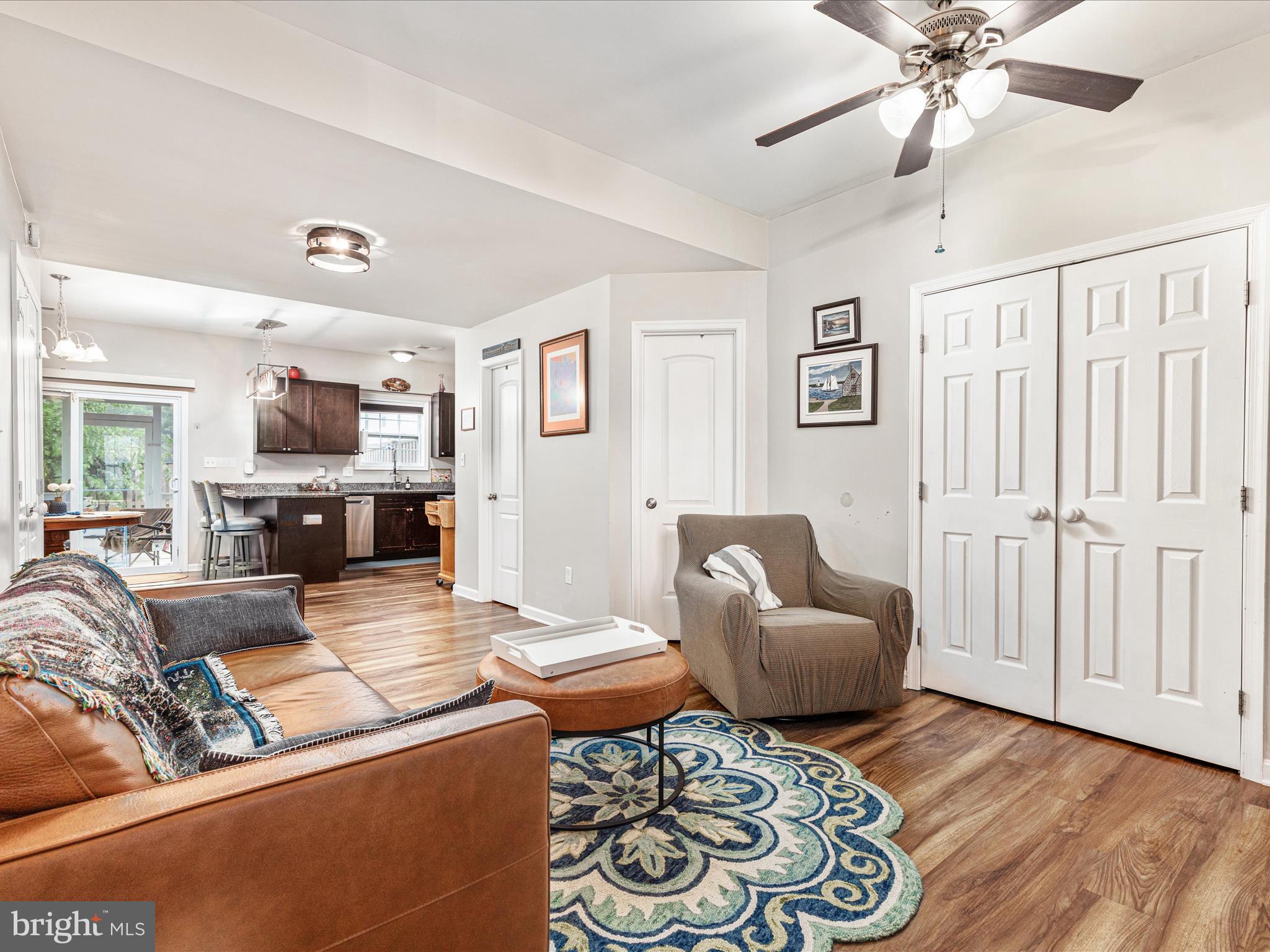 TOWNES OF RIDGEWAY - Residential