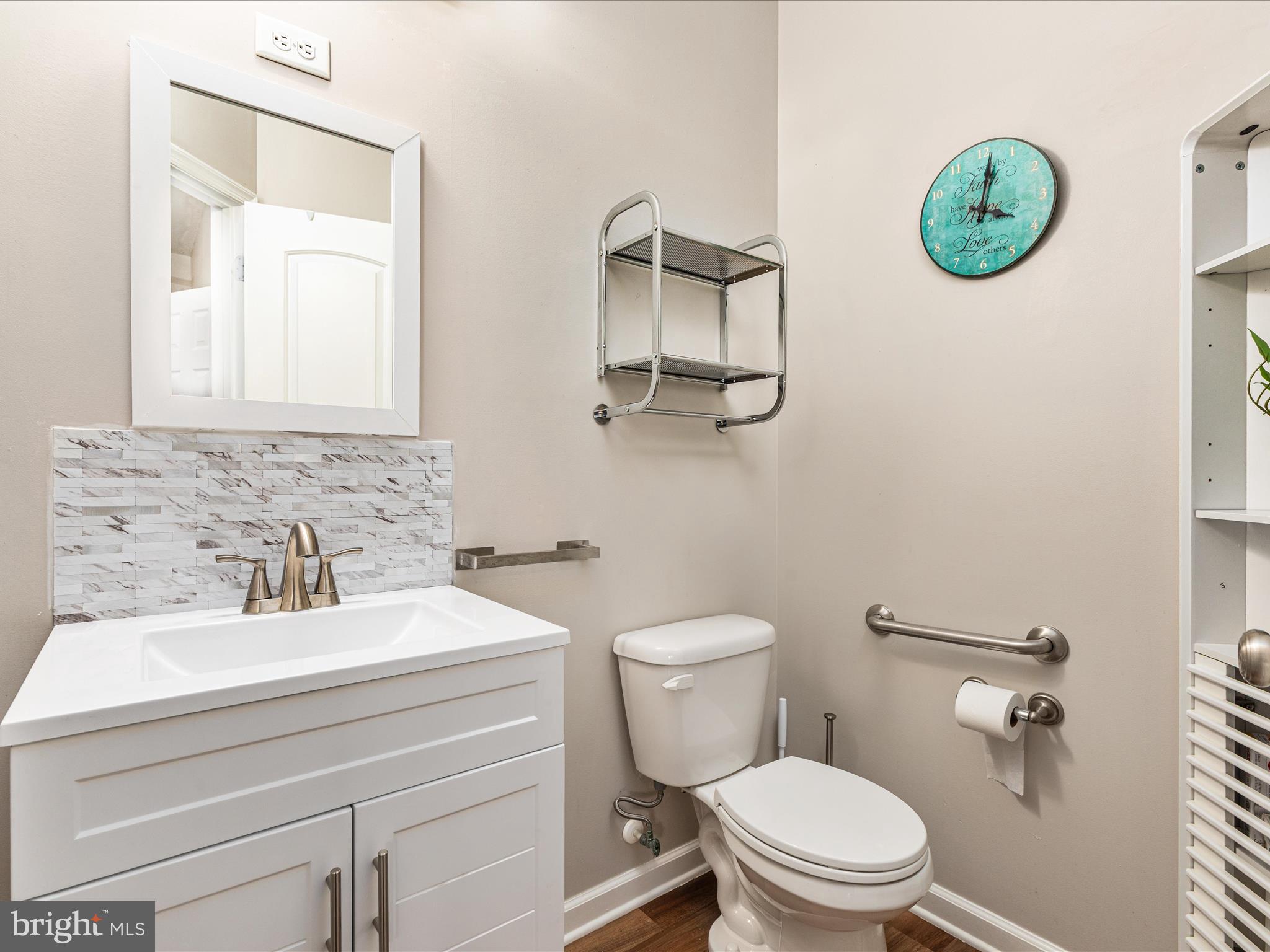 TOWNES OF RIDGEWAY - Residential