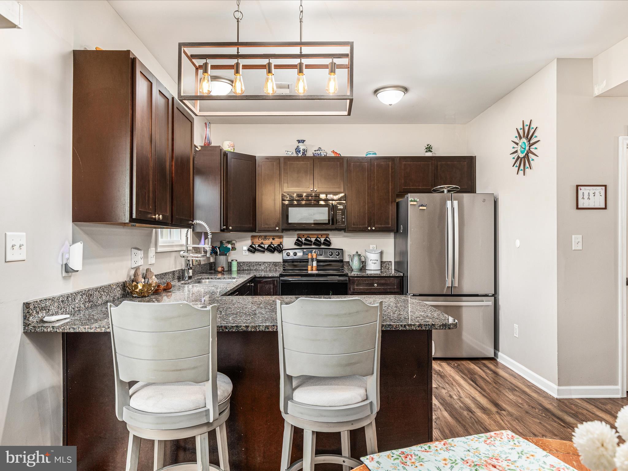 TOWNES OF RIDGEWAY - Residential