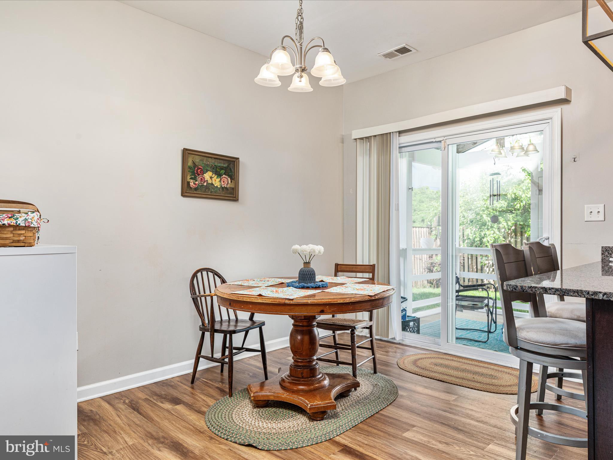 TOWNES OF RIDGEWAY - Residential