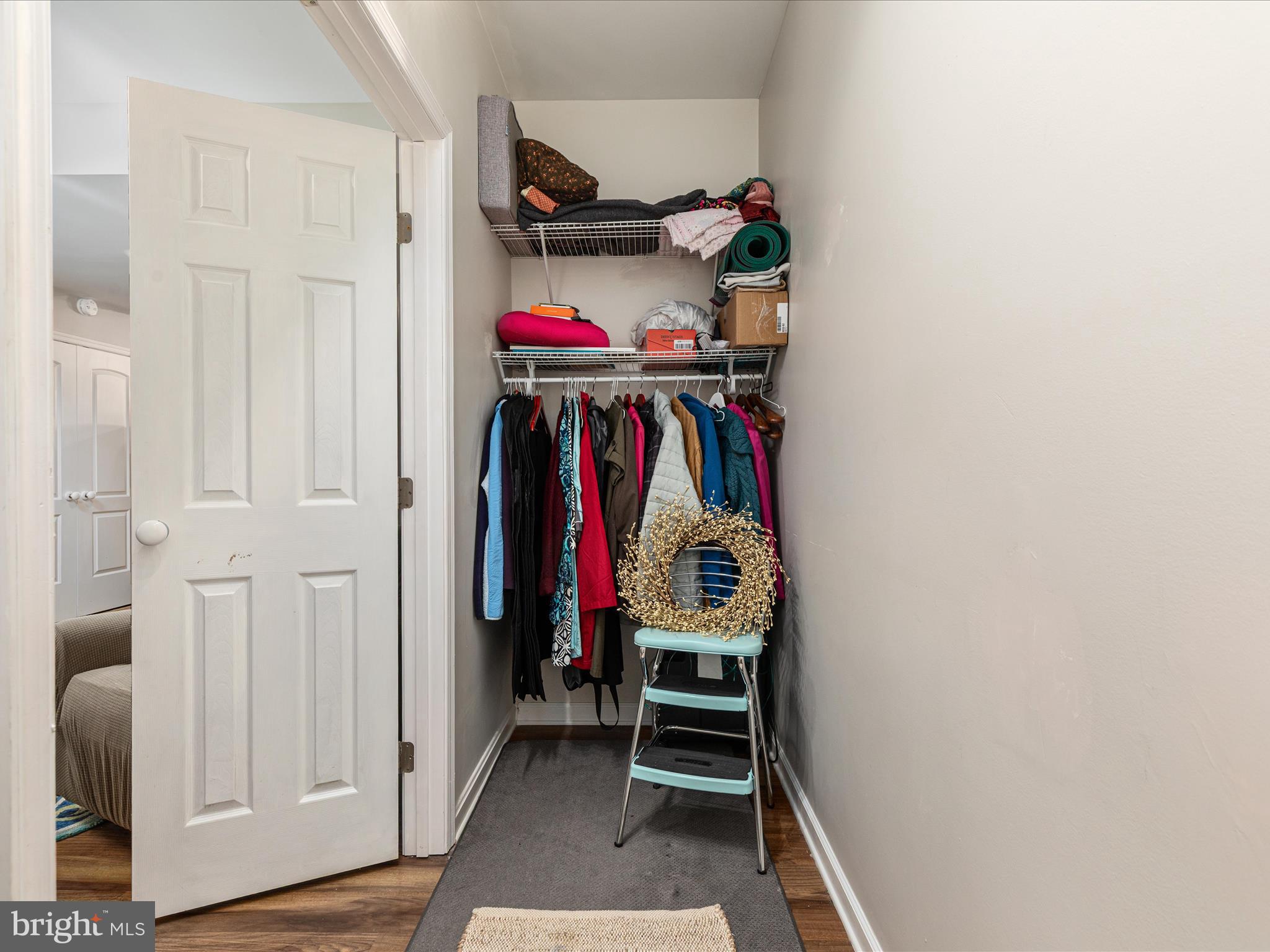 TOWNES OF RIDGEWAY - Residential