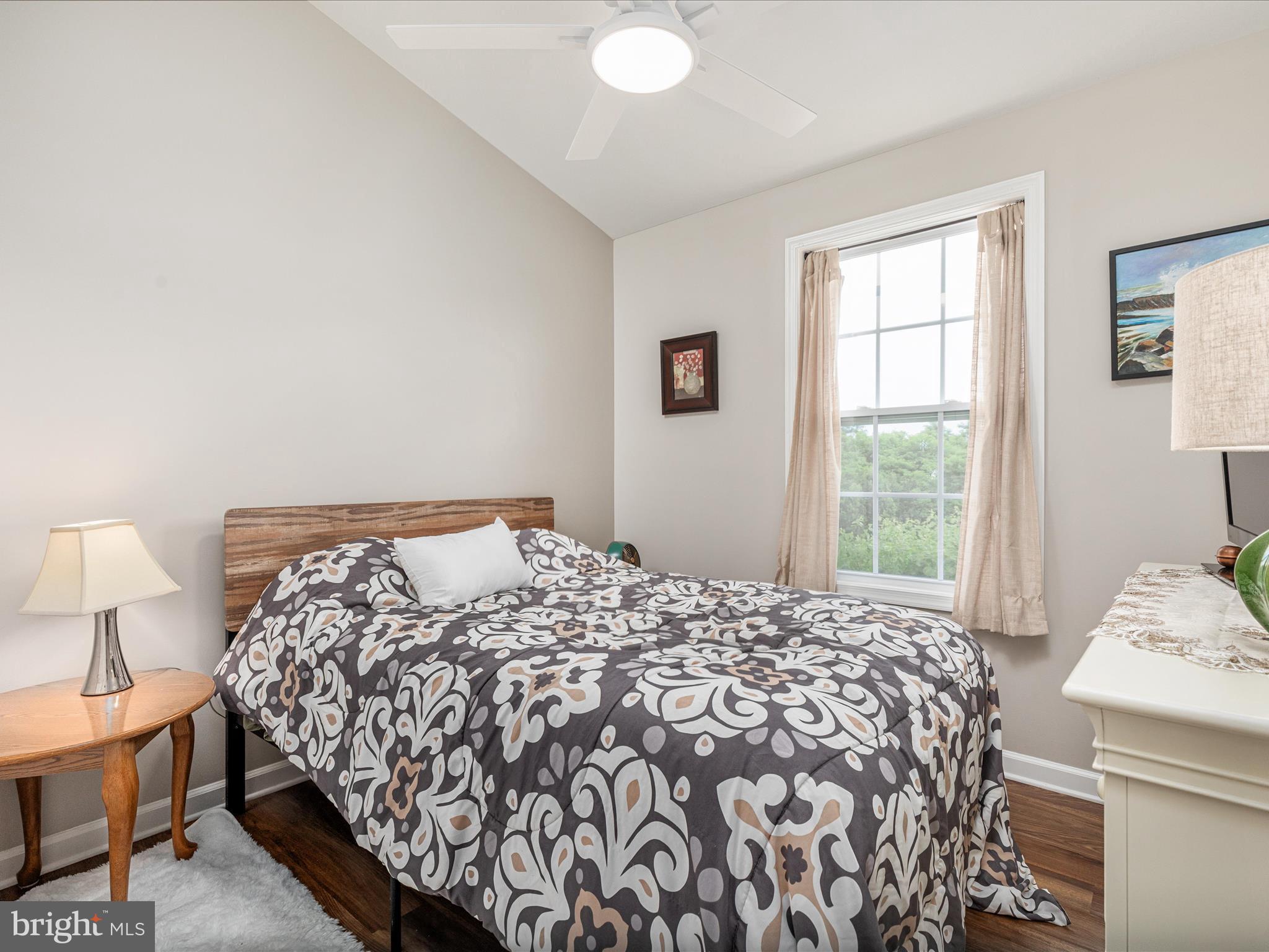 TOWNES OF RIDGEWAY - Residential