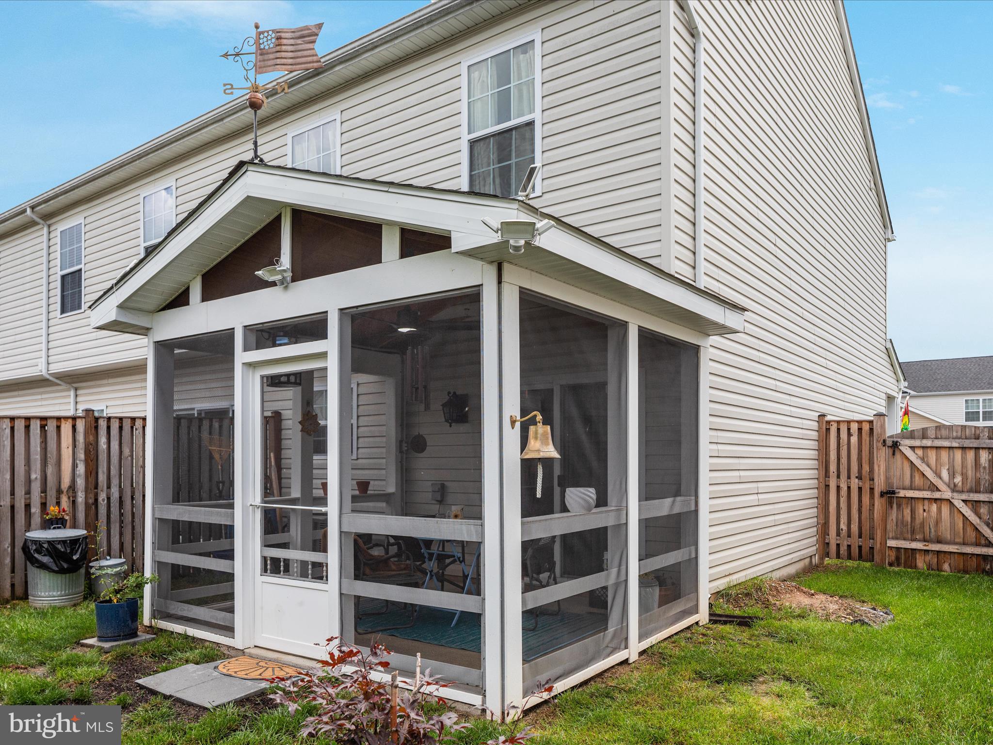 TOWNES OF RIDGEWAY - Residential