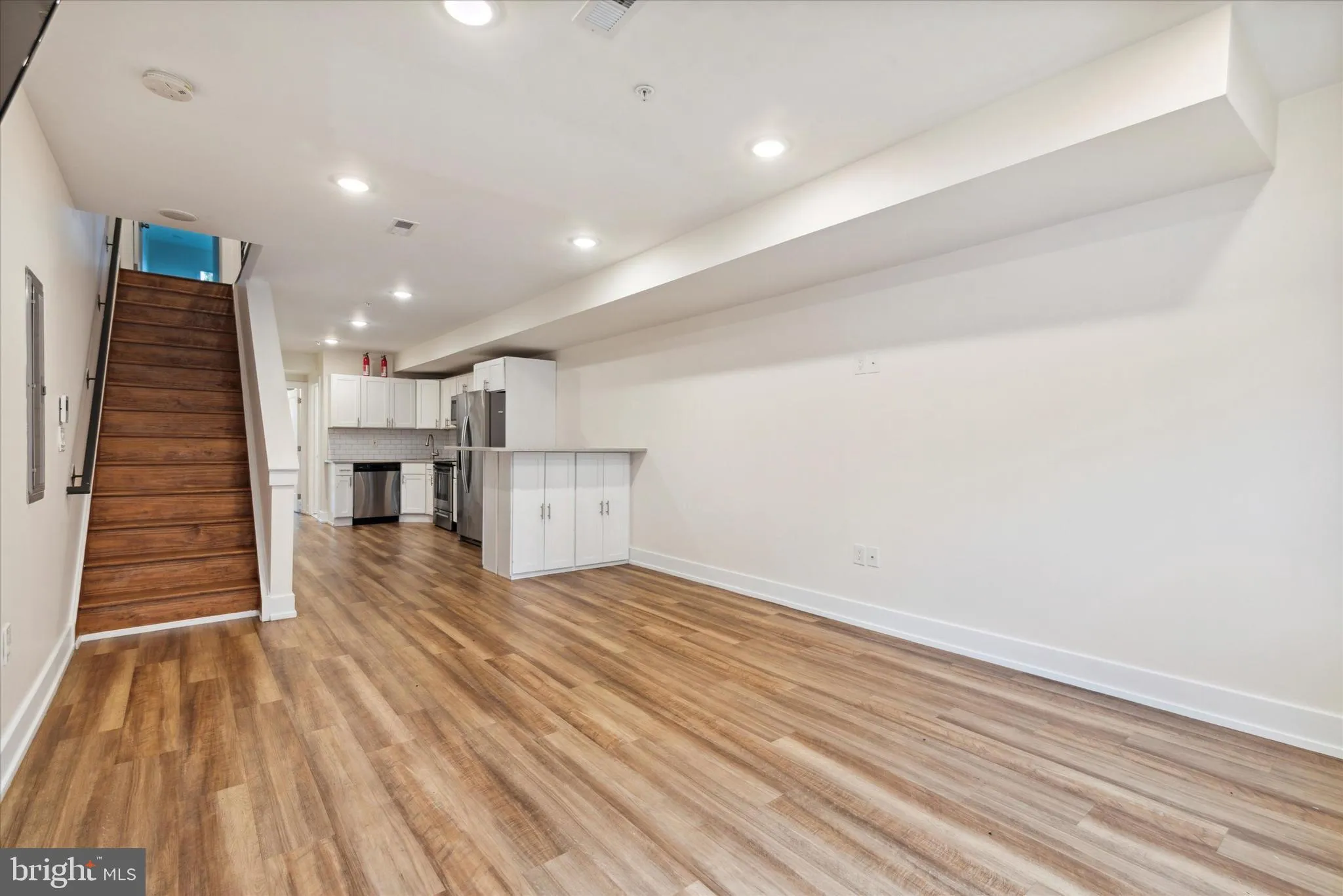 Philadelphia, Pennsylvania 19121, United States, 6 Bedrooms Bedrooms, ,5 BathroomsBathrooms,Residential,Active,12560