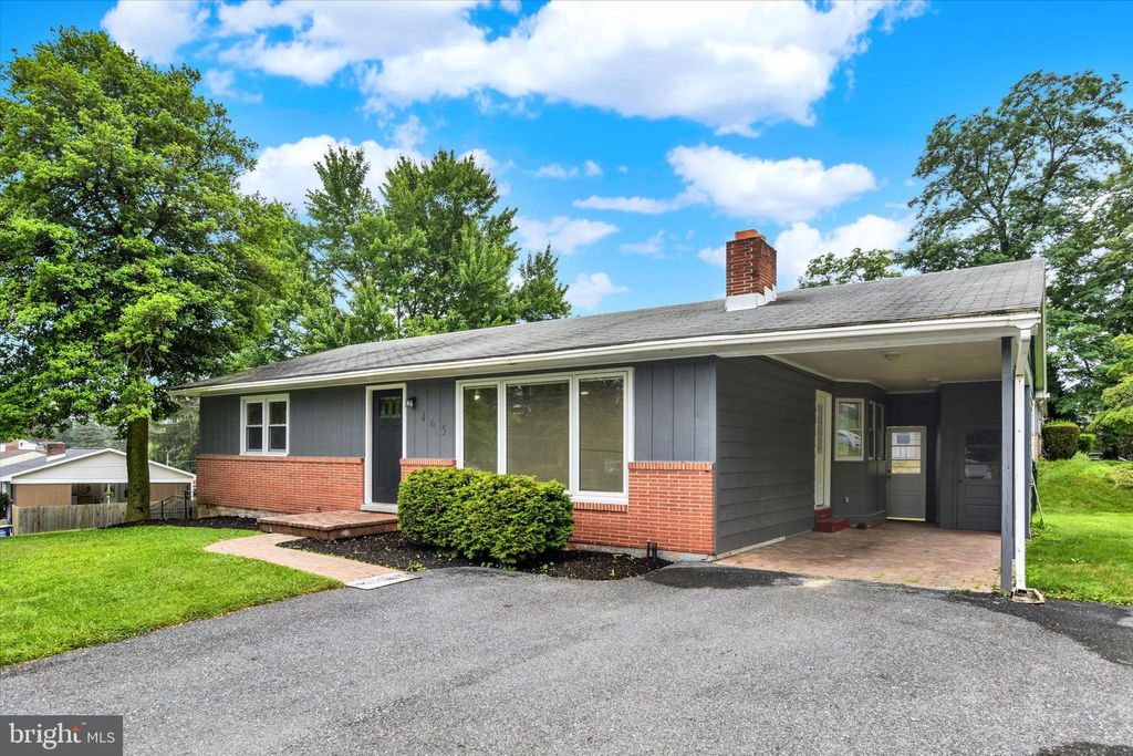 Photo of 465 Pleasantview Road, NEW CUMBERLAND, PA 17070 (MLS # PAYK2090484)