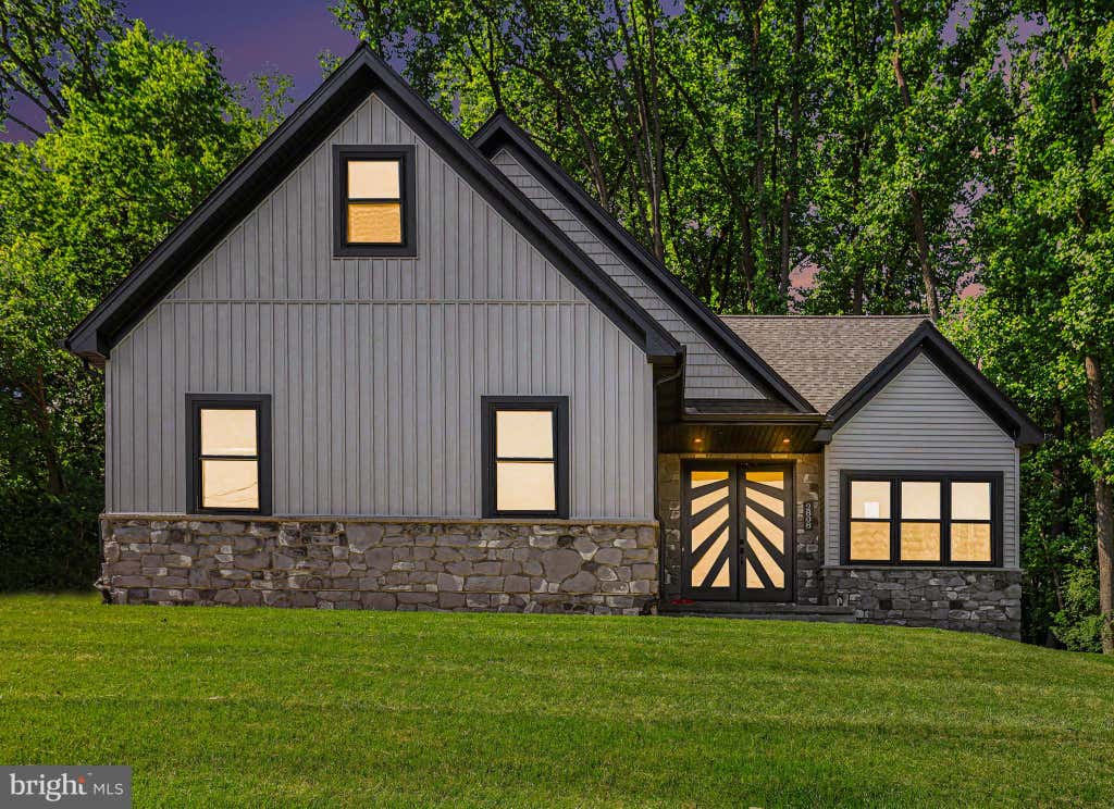 Photo of 2808 Spring Valley Road, LANCASTER, PA 17601 (MLS # PALA2089122)