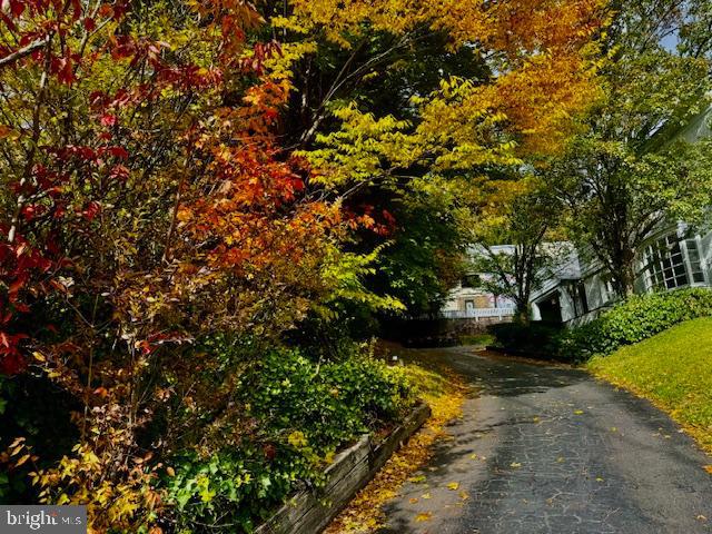 127 E SUNBURY STREET